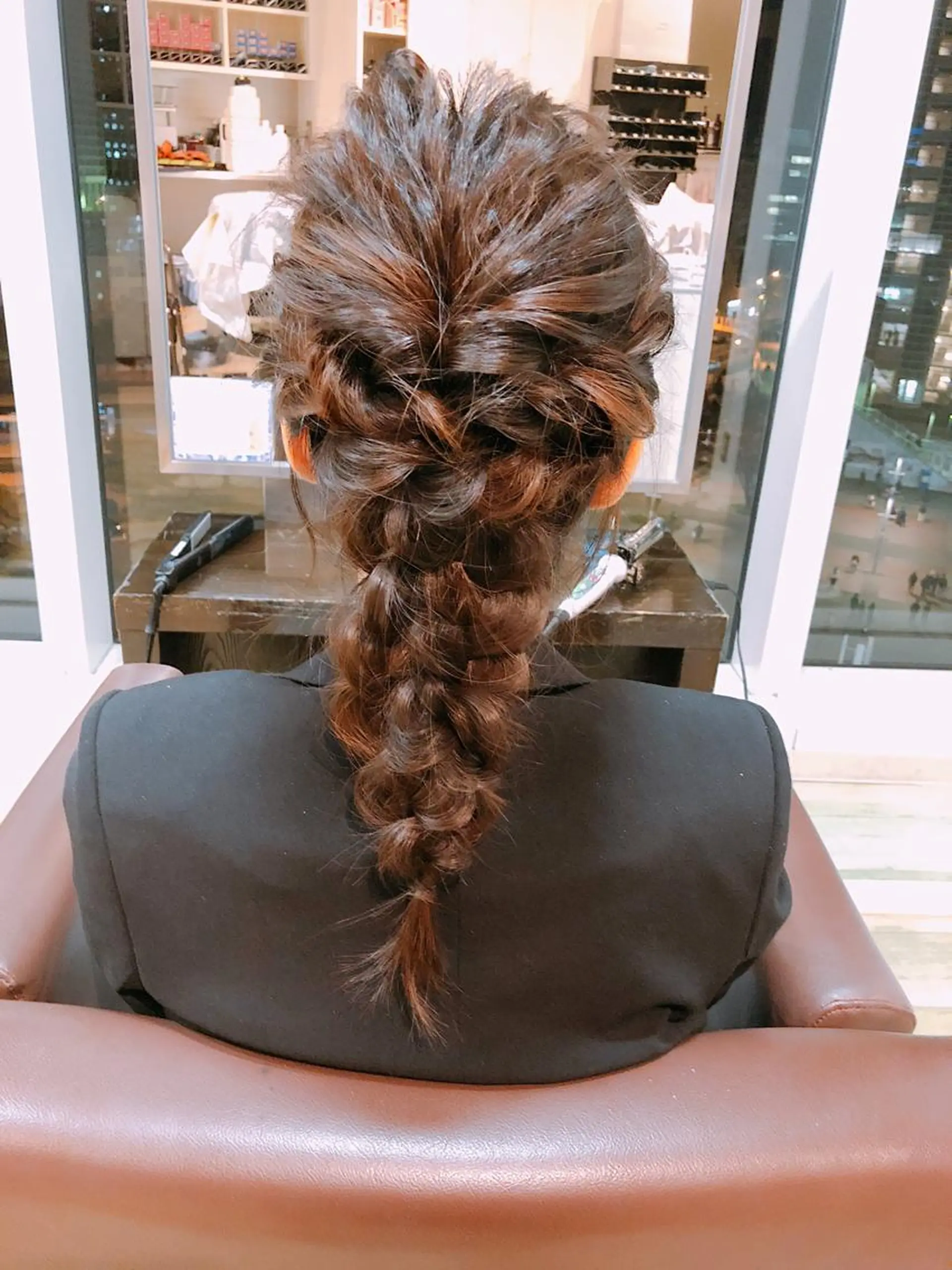 セミロング ヘアアレンジ 小宮 真理奈のヘアスタイル