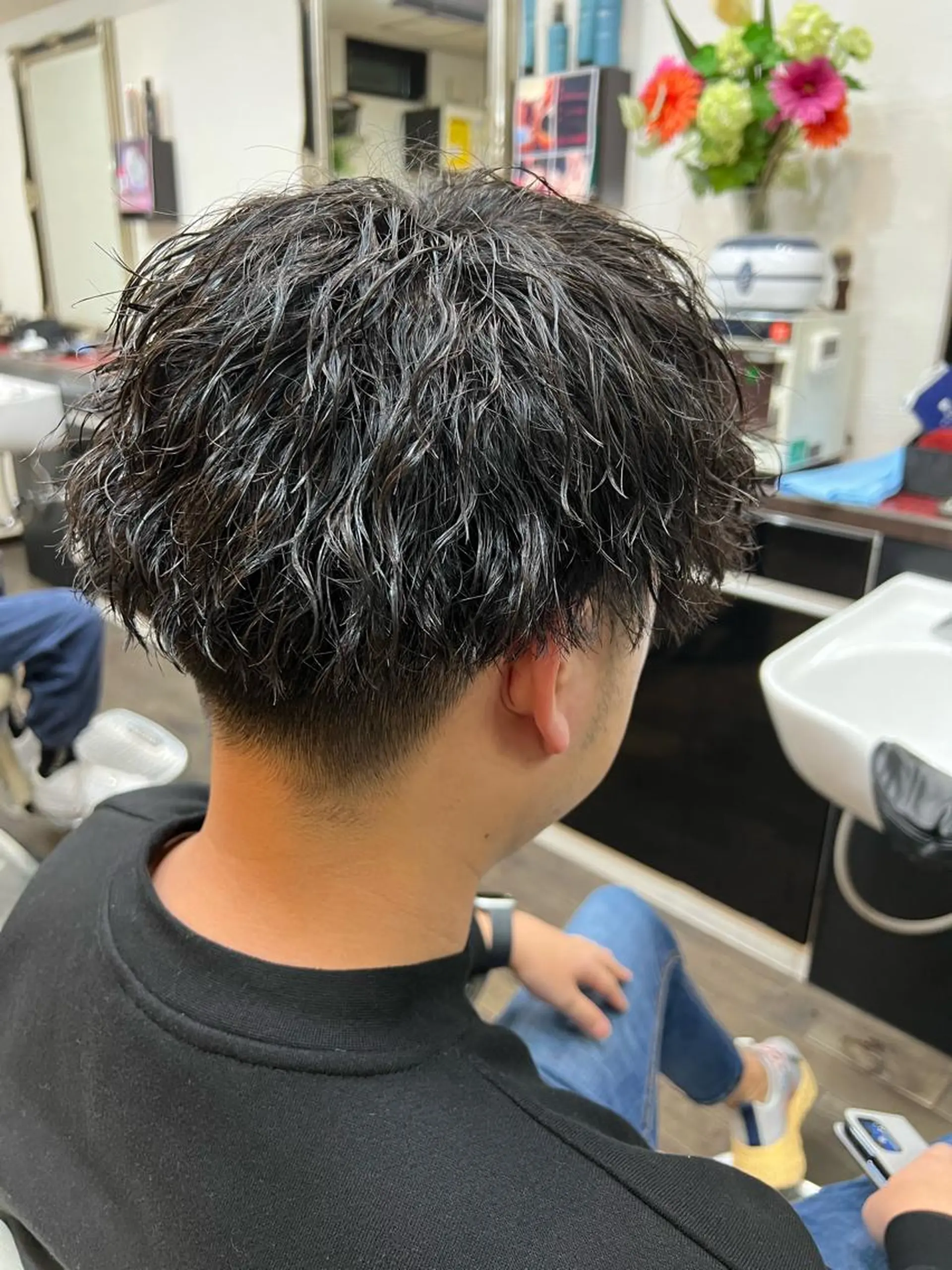 ショート パーマ メンズ 二本木 秀成のヘアスタイル