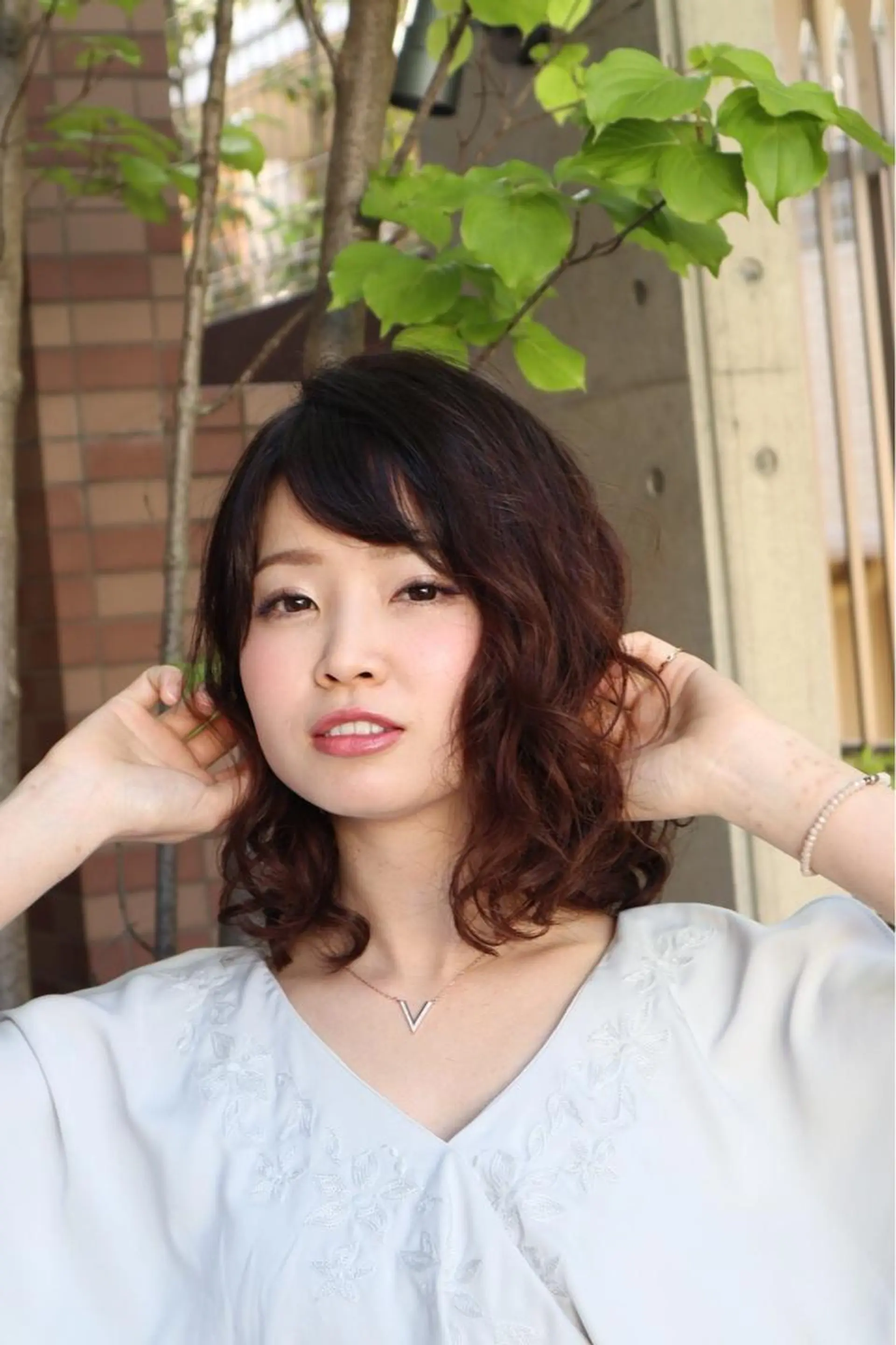 ミディアム 岩間 祐佳のヘアスタイル