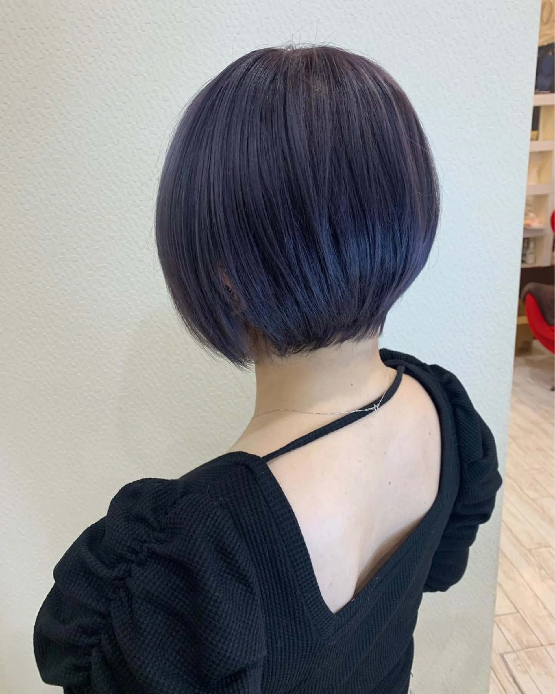 ショート 今村公介 ブリーチ特化、派手髪のヘアスタイル