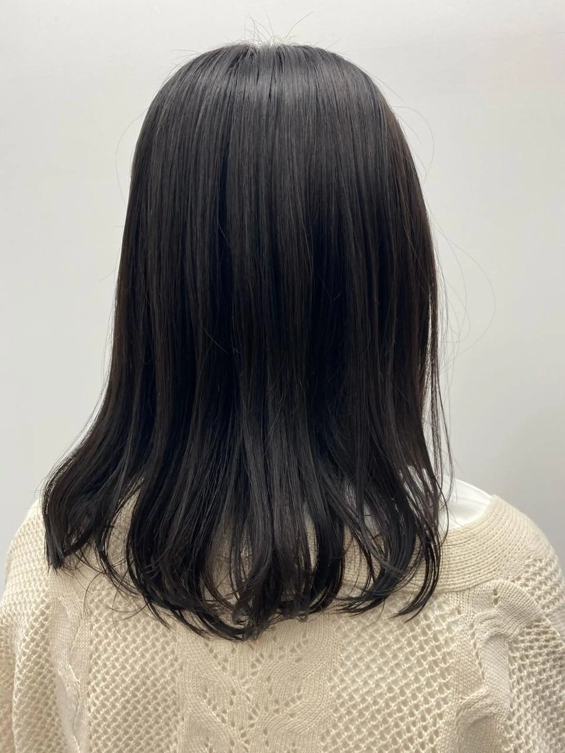 ミディアム aoi ♡グレージュ ・ベージュカラーのヘアスタイル