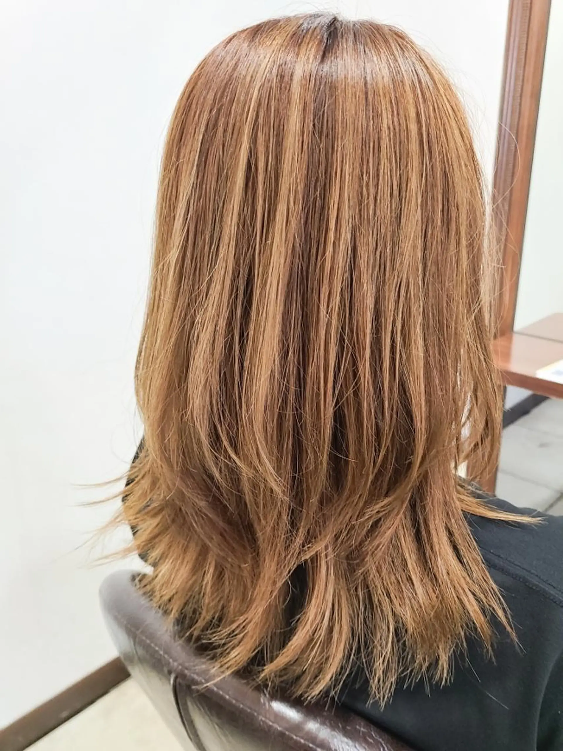 ショート カラー ブリーチ、デザイン  カラー福士直矢のヘアスタイル