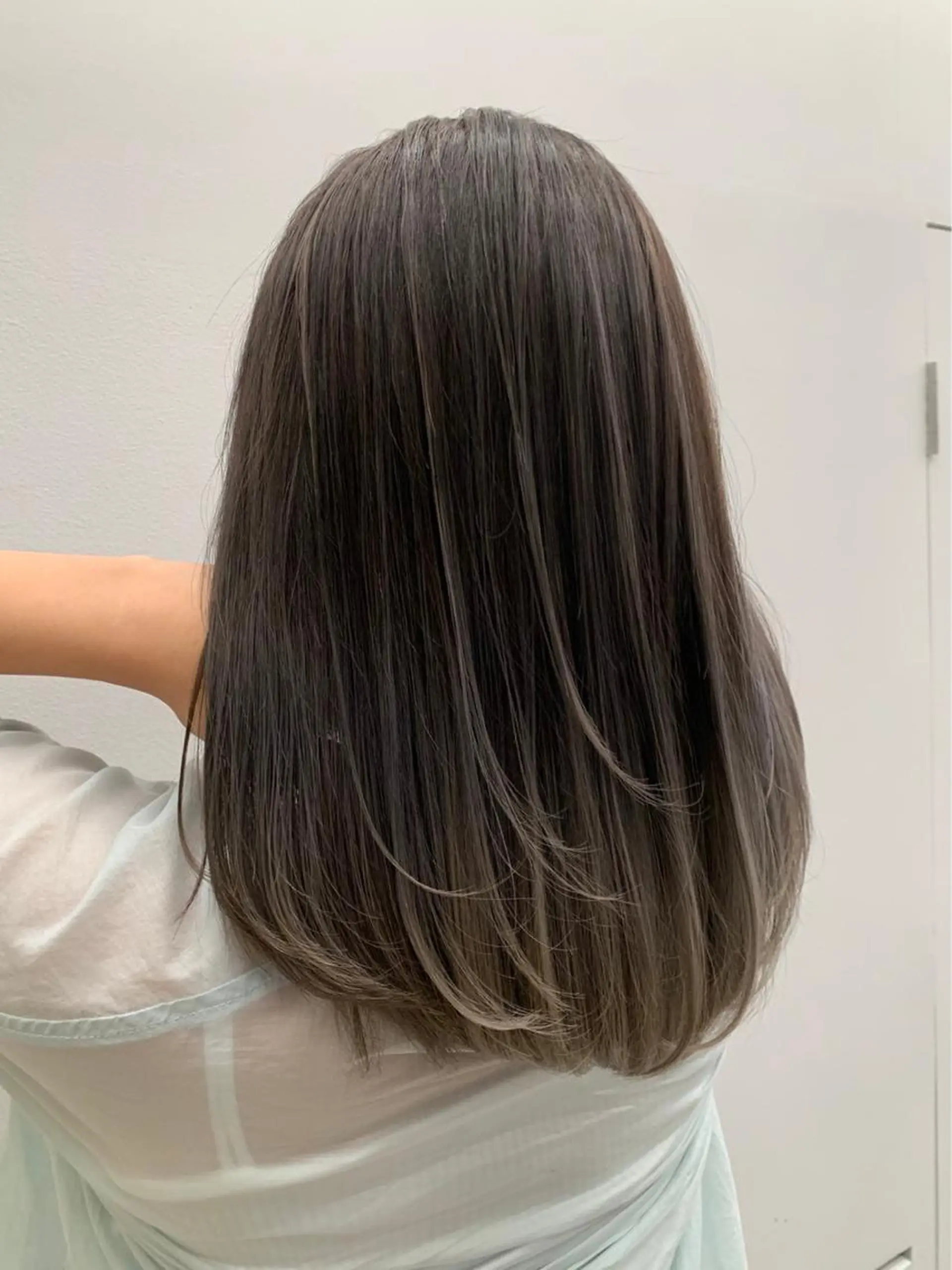 セミロング ハイライト 髪質改善 小顔カット LEVIJU hair所属・韓国ヘア🕊村上 ののこ🕊のヘアスタイル