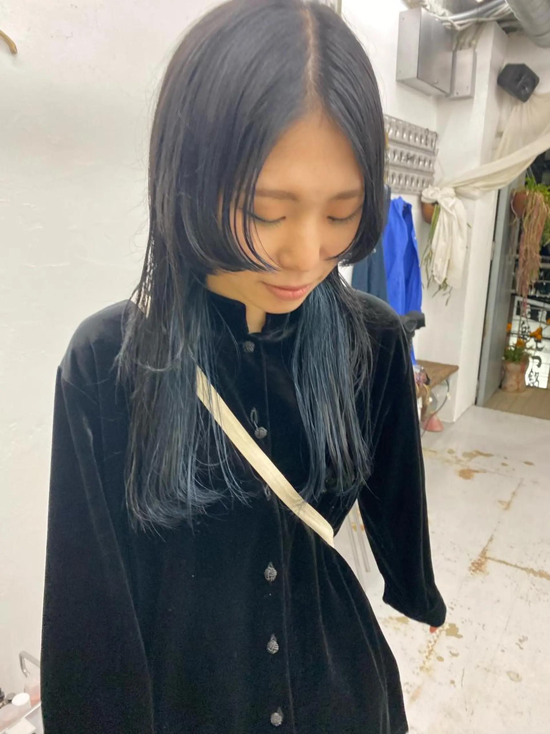 ロング カラー トリートメント qiie/ワンカラー インナーカラーのヘアスタイル