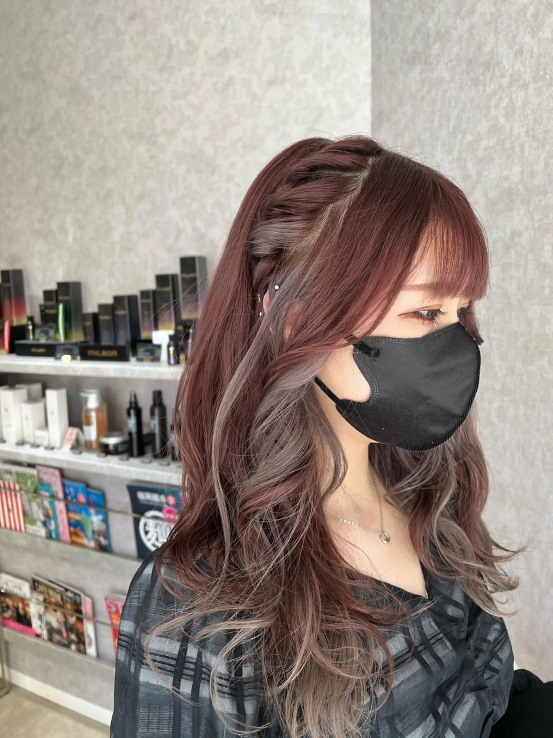 ロング Rio/ヘアセット/ ハイトーンカラーのヘアスタイル