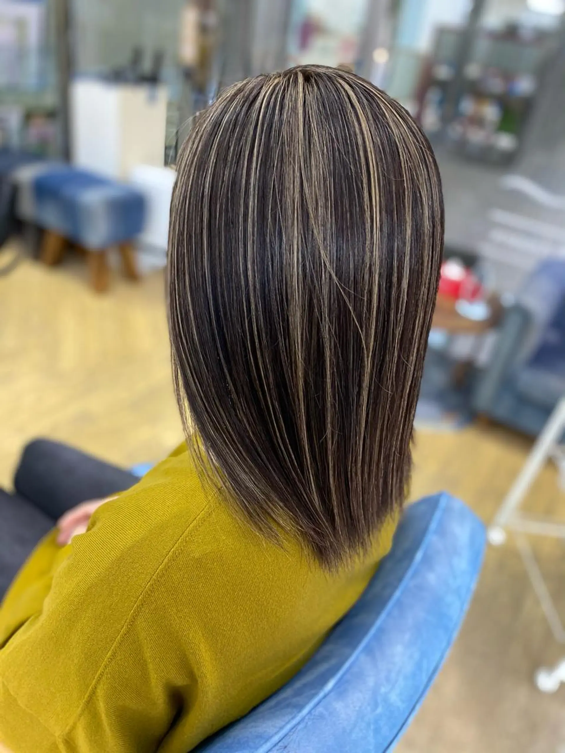 ミディアム カラー バレイヤージュ ハイライトカラー ハイライト レイヤーカット 松井 敬太郎のヘアスタイル