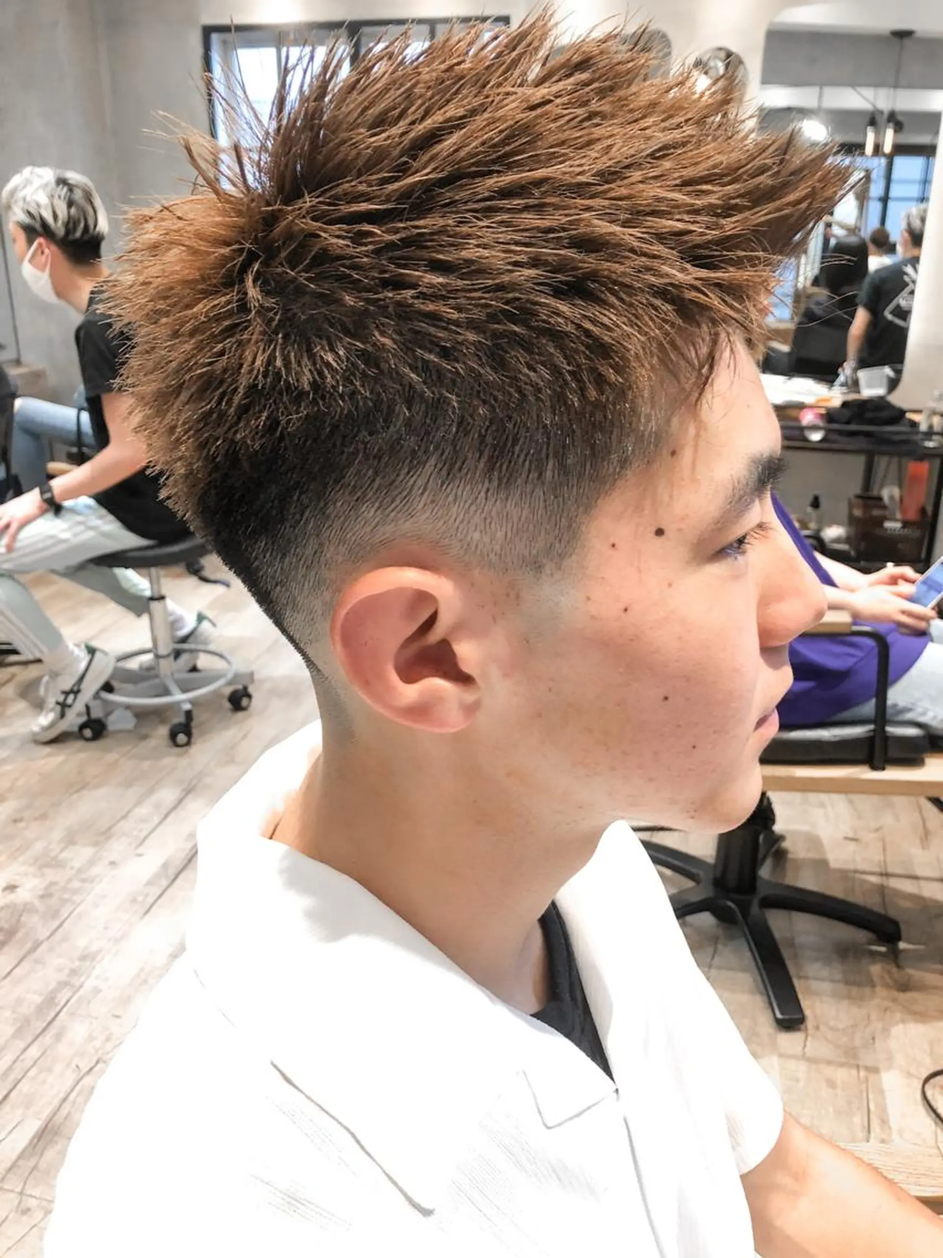 ショート メンズ アップバング フェードカット スキンフェード カット トリートメント ヘアセット lana hair 新宿髪質改善トリートメント新宿三丁目【ラナヘアー】所属・新宿メンズ専門 モテ清潔感パーマ特化のヘアスタイル