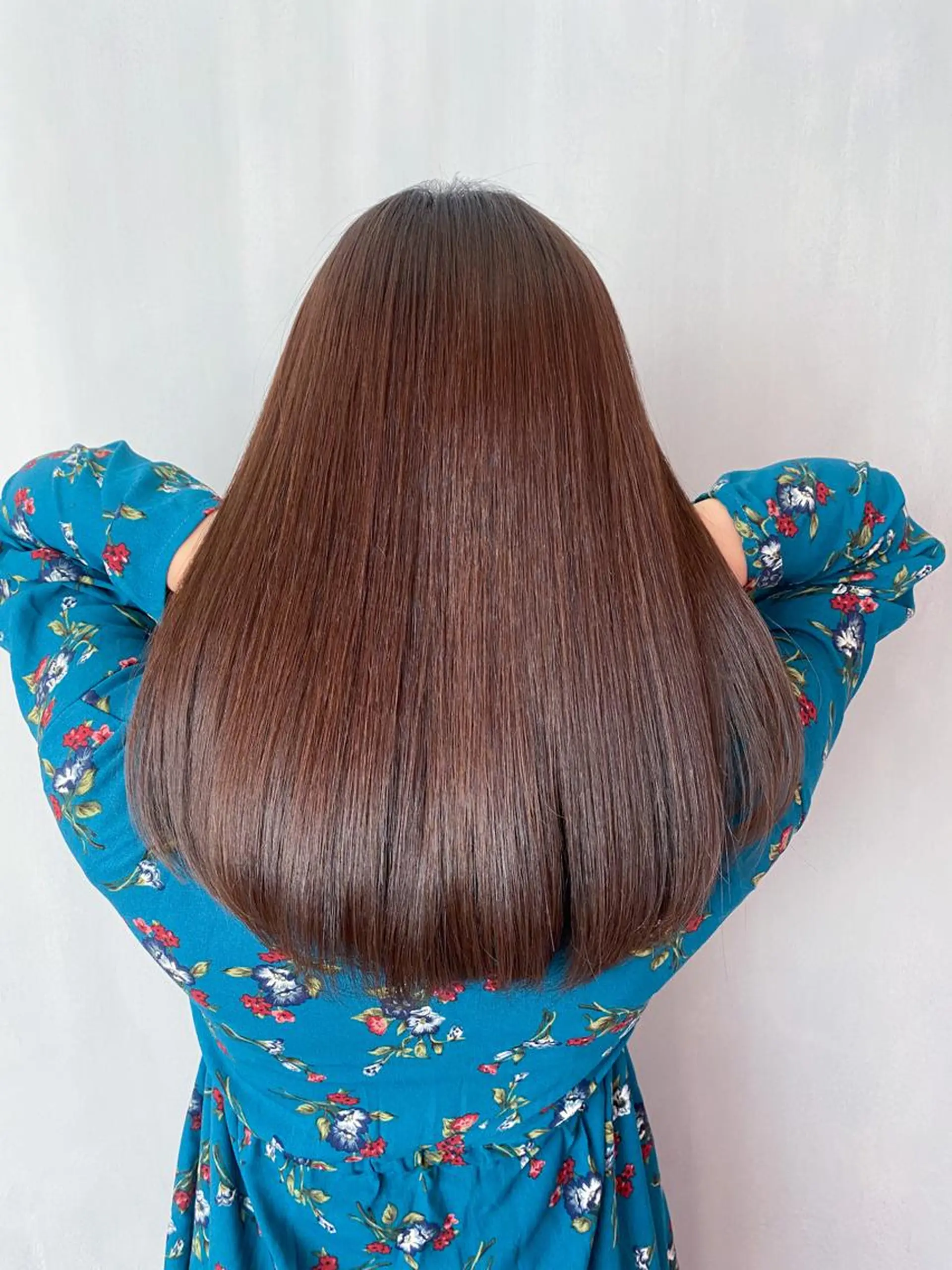 ロング 酸性ストレート カット 縮毛矯正 トリートメント TAI透明カラー 柔らかい縮毛矯正のヘアスタイル