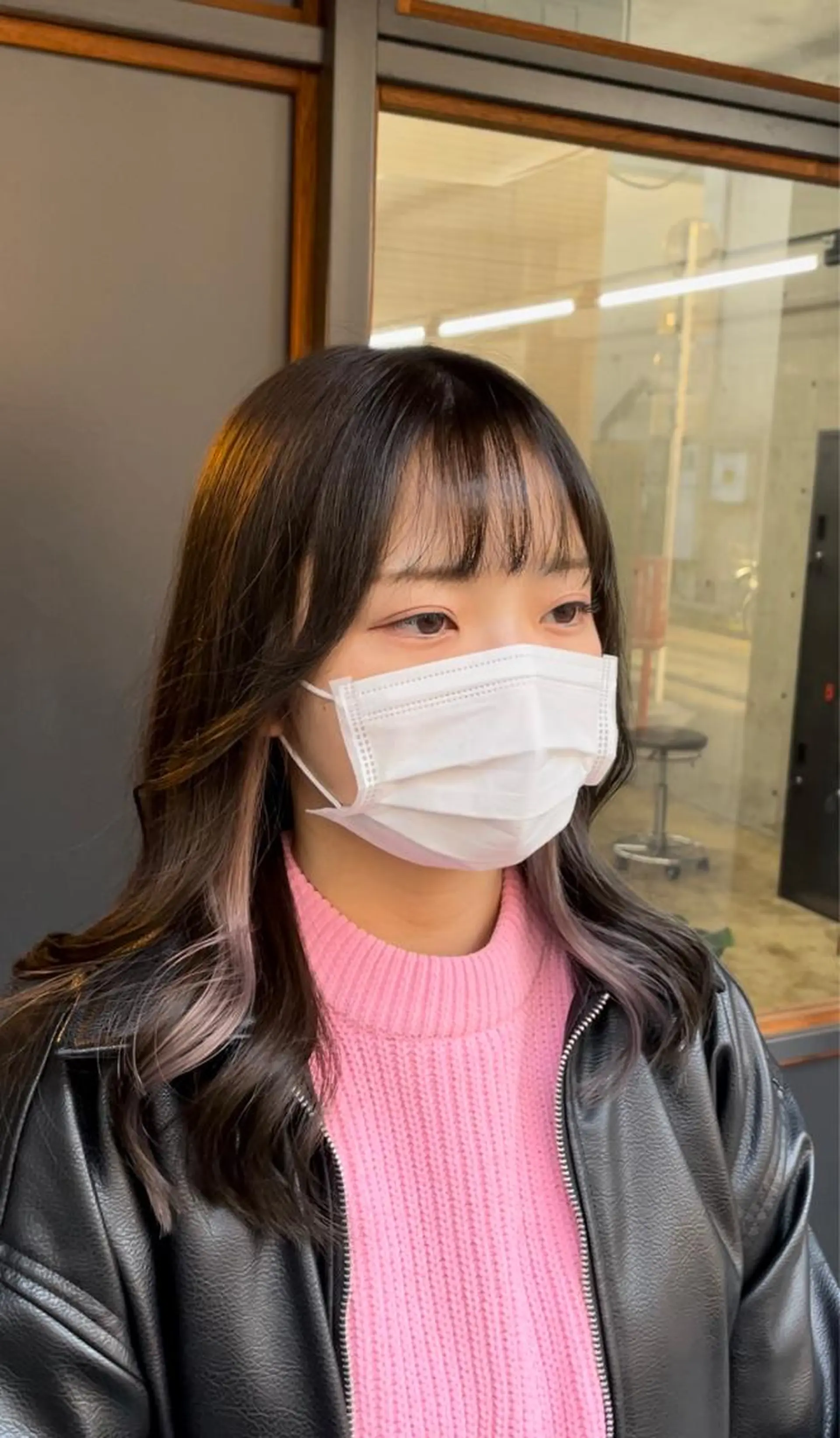 カラー ブリーチ イヤリングカラー グレージュ ラベンダーカラー ラベンダーグレージュ ヘアカラー レイヤー/透明感 カラー ☽EMIRIのヘアスタイル