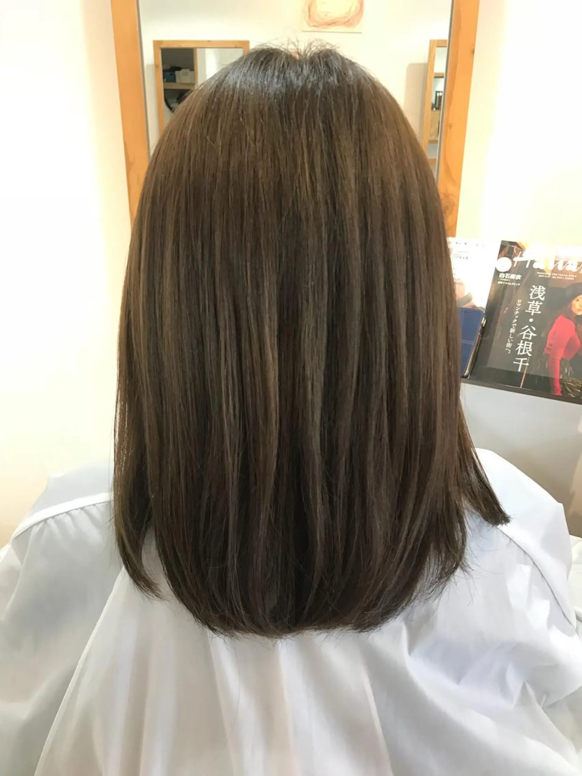 ミディアム カラー カット ViaLa Hair 🌈すずきたくむ✂︎のヘアスタイル