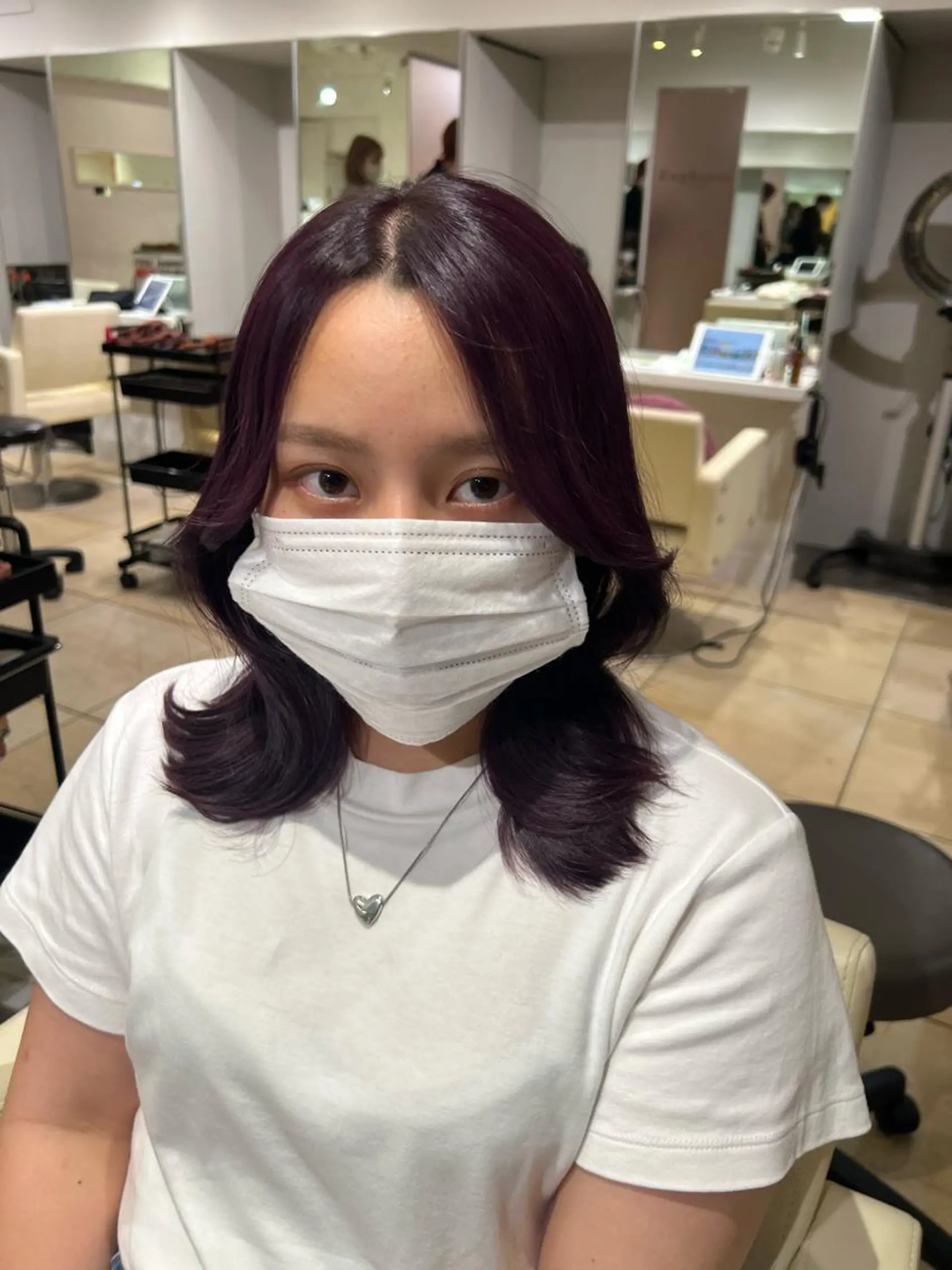 カラー ラベンダーカラー 海外風レイヤー🎀 新宿MOMOKA🍑のヘアスタイル