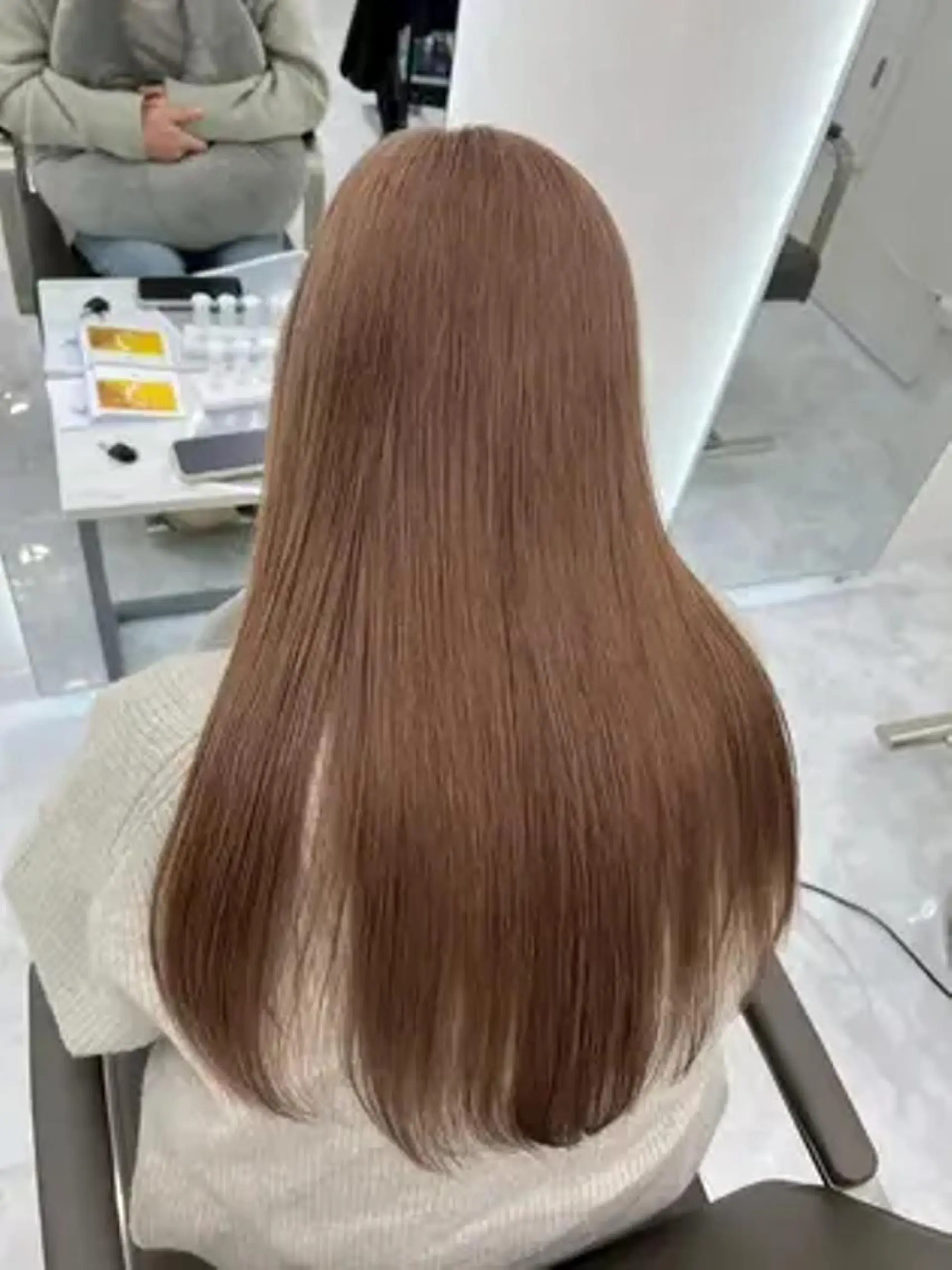 ロング カラー アディクシーカラー アッシュ バレイヤージュ ベージュカラー ブルーカラー 女性専用サロン梅田 髪質改善カラーakiのヘアスタイル