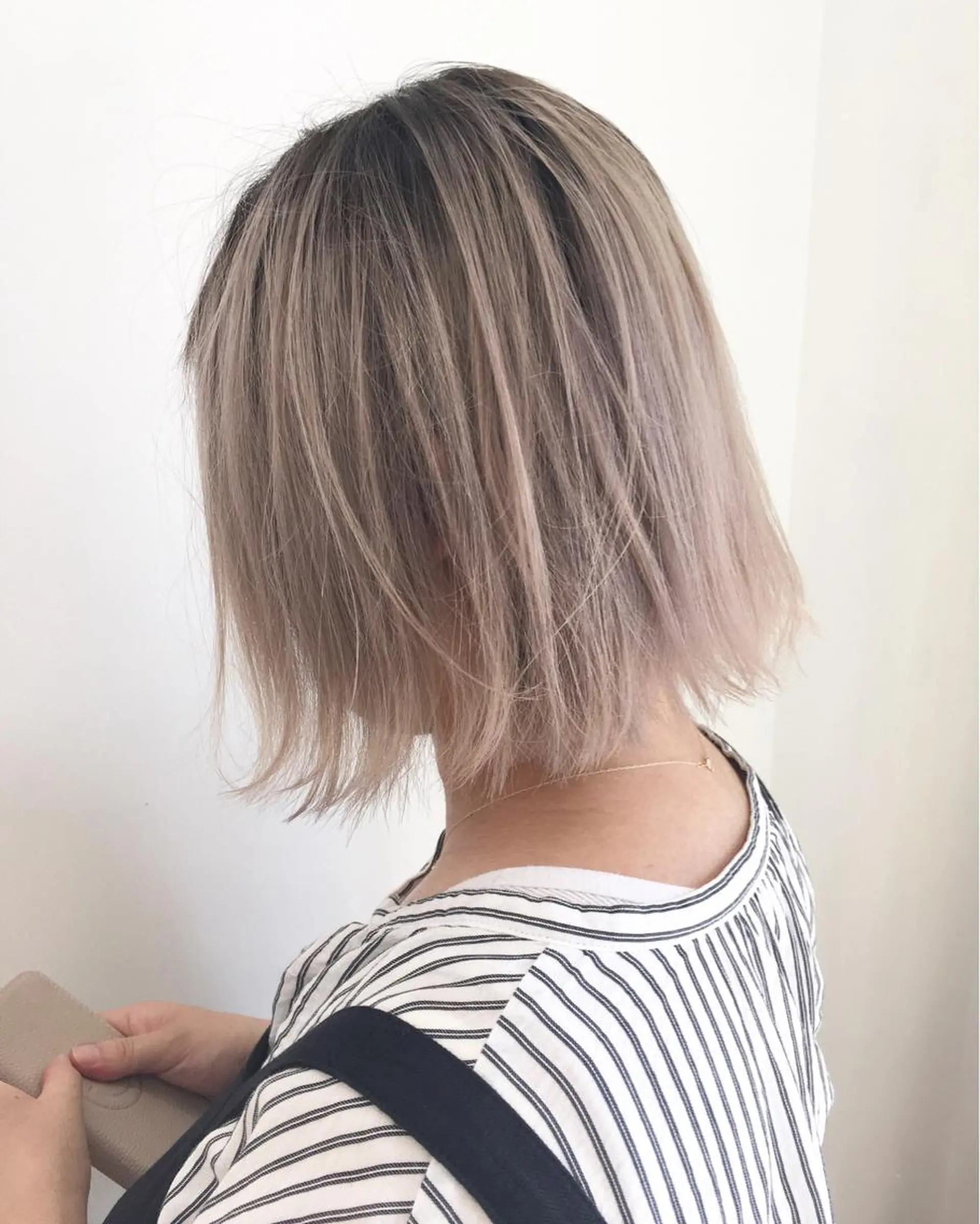 カラー ブリーチ ケアブリーチ 坂上 岳のヘアスタイル