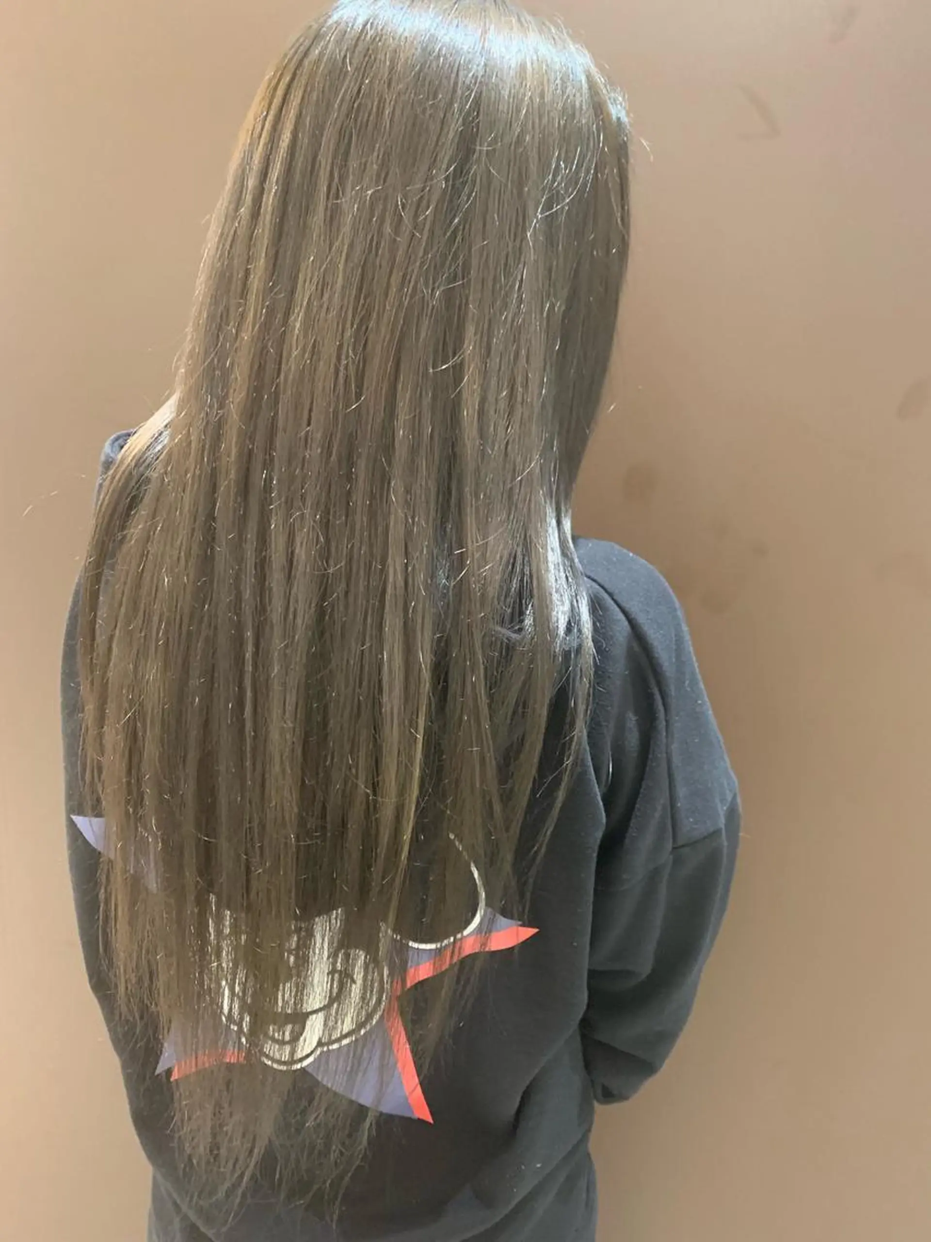 ロング カラー ヘアアレンジ アッシュ ヘアカラー きむえり/髪質改善 /うねり広がり改善のヘアスタイル