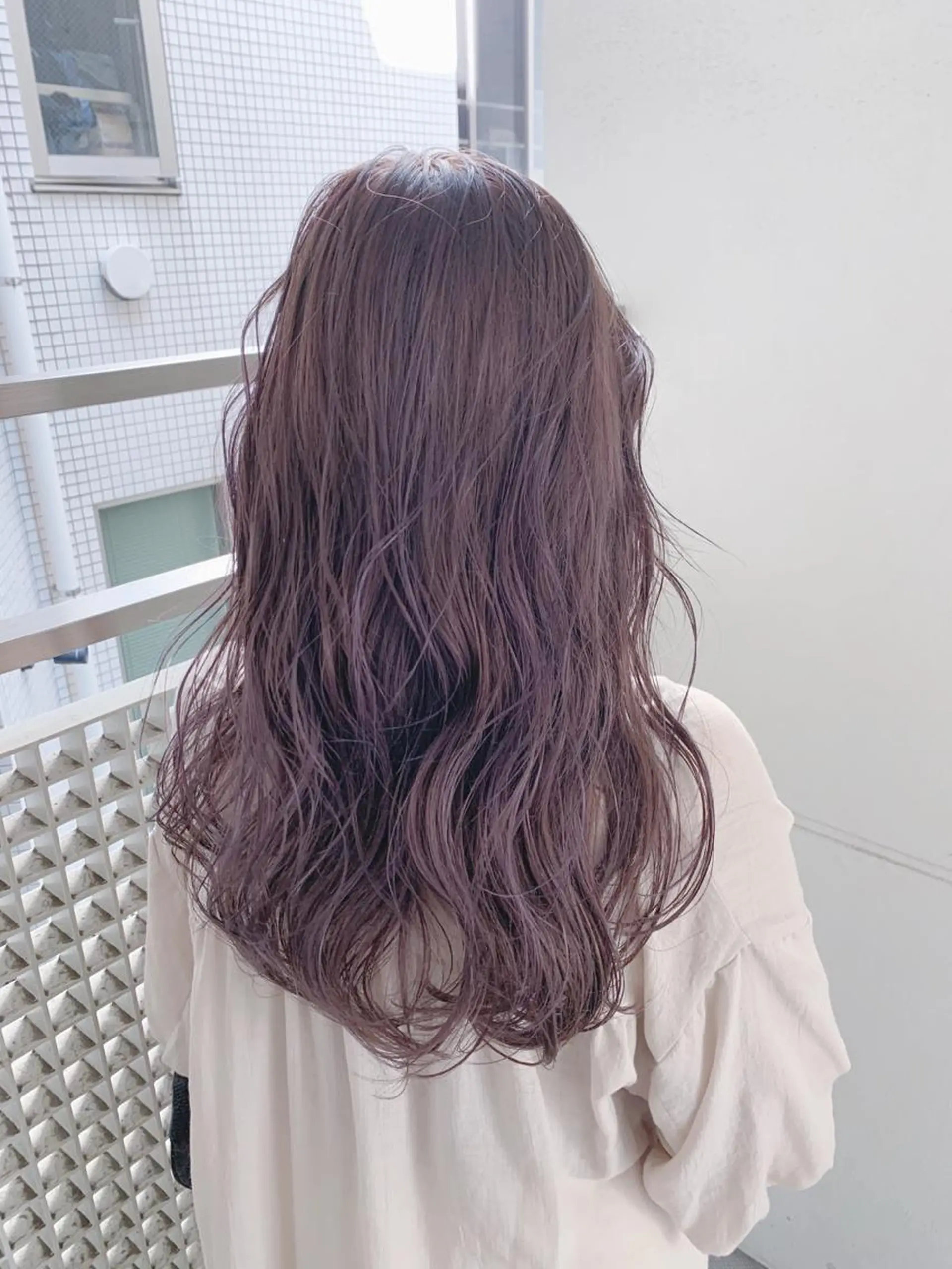 セミロング カラー 切りっぱなしボブ アディクシーカラー ブリーチ ケアブリーチ デザインカラー 松本 和之のエステ・リラクイメージ