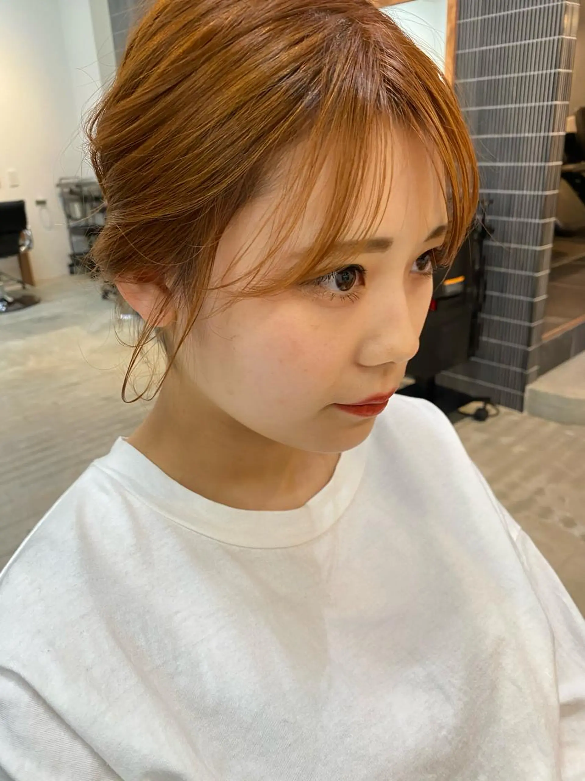 ミディアム カラー ベージュカラー ブリーチ 透明感カラー オレンジ オレンジベージュ 砂原 ひよりのヘアスタイル