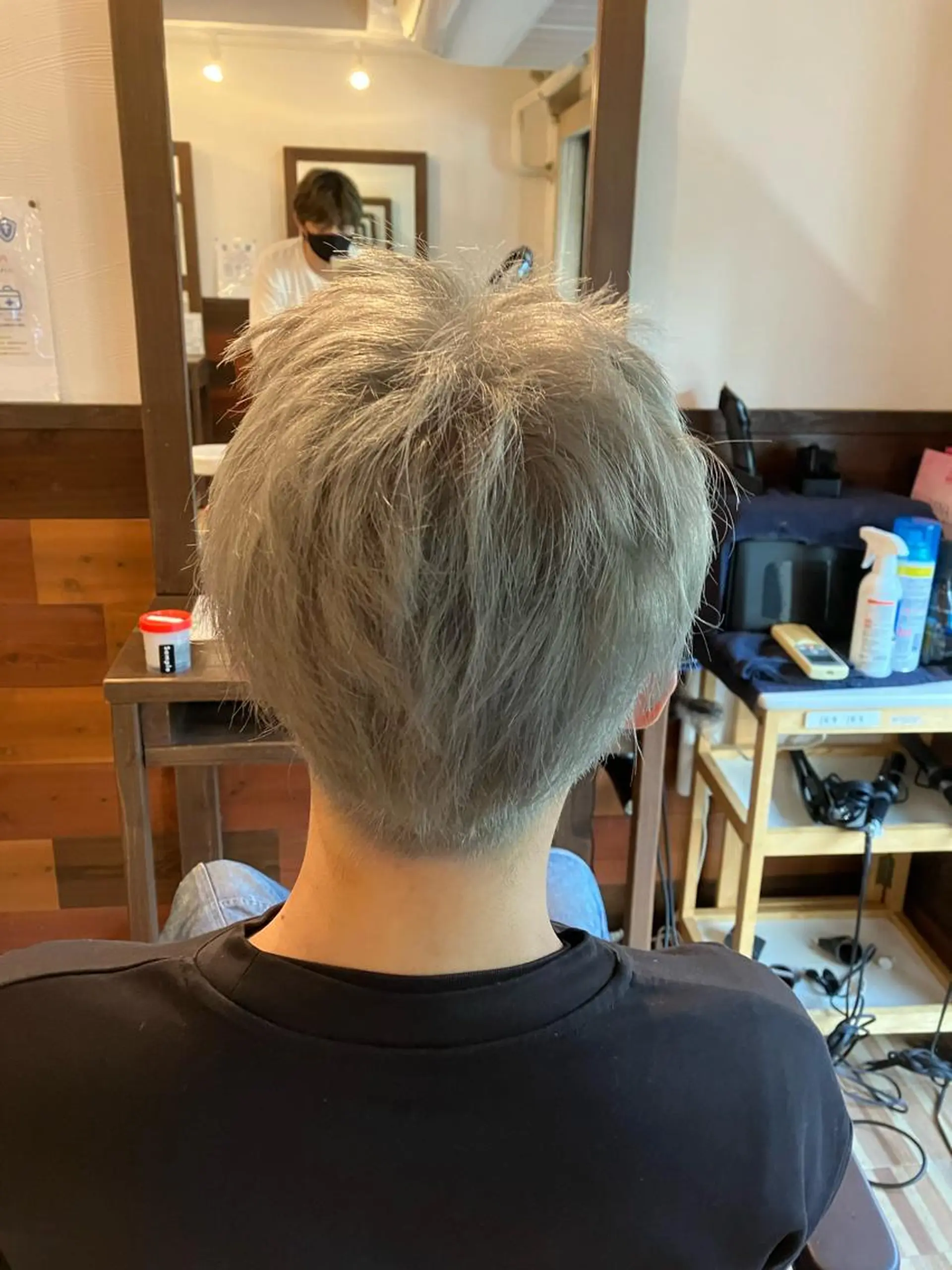 カラー アッシュ ブリーチ シルバー シルバーアッシュ S Sのヘアスタイル