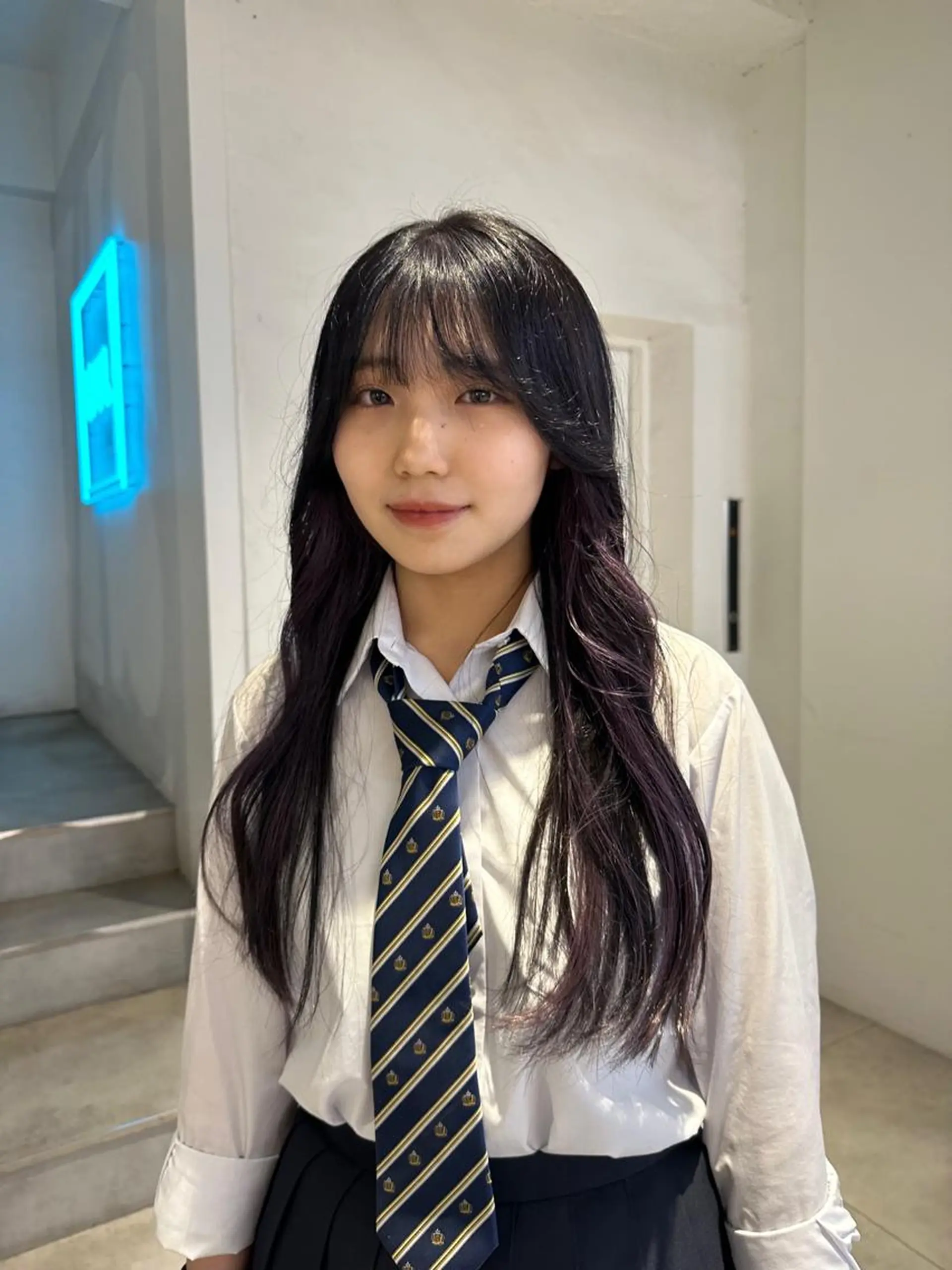 ロング 韓国ヘアメンズ・レデ ィース特化ミクのヘアスタイル