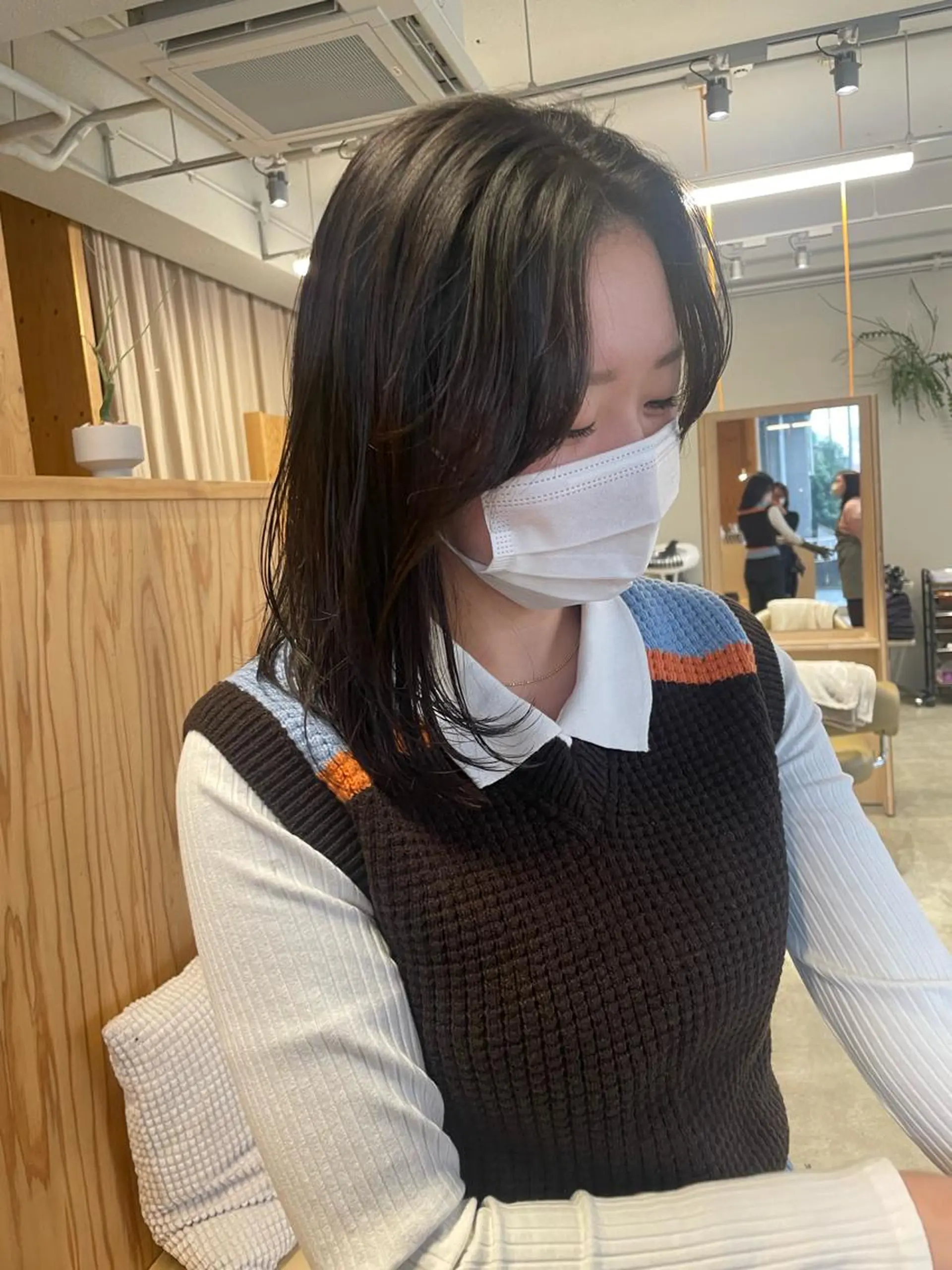 ミディアム 韓国風ヘア レイヤーカット Aimée haruhaのマツエク・マツパデザイン