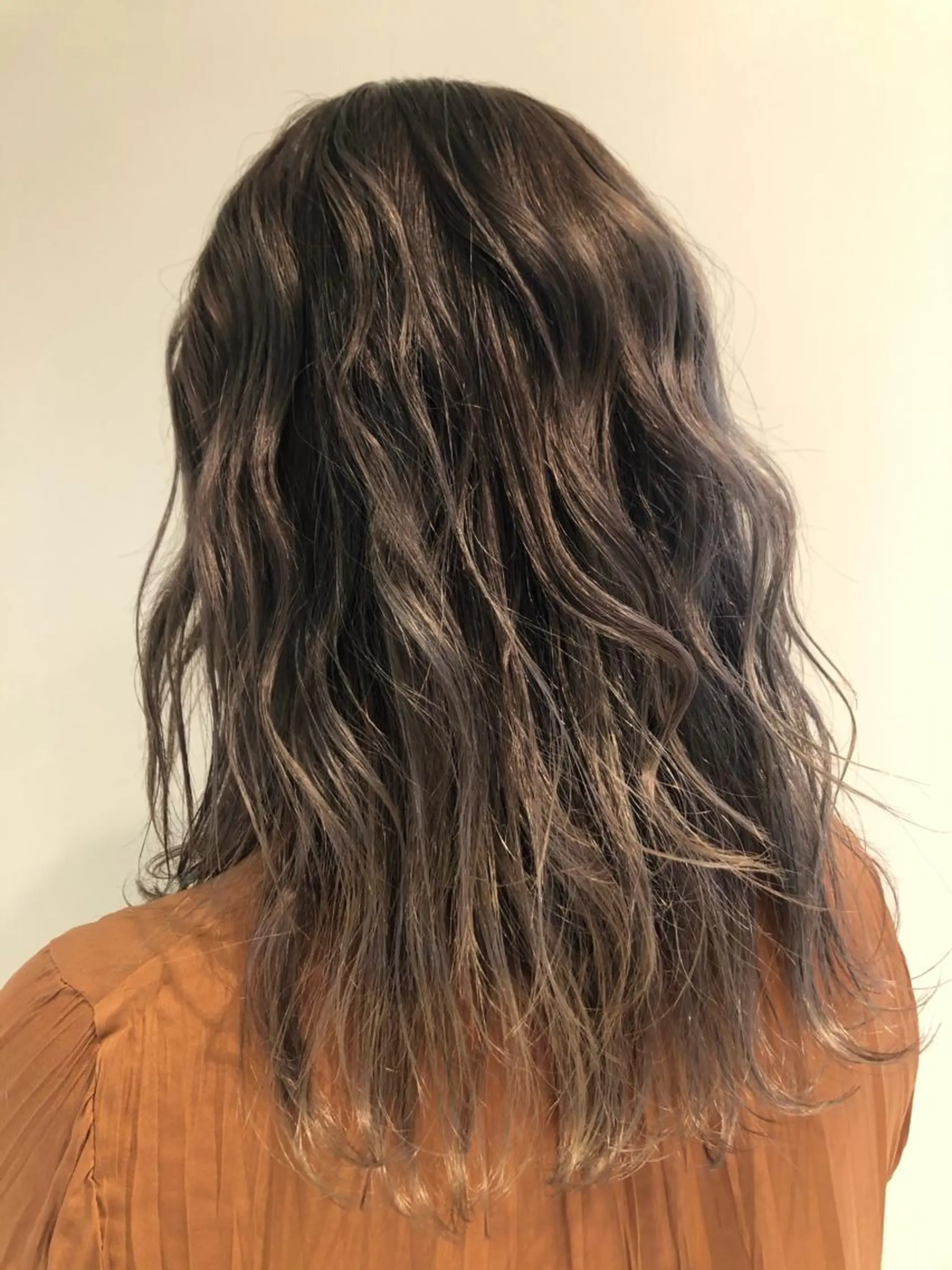 ミディアム カット ヘアカラー トリートメント EARTH長岡 🌼渡辺まい🌼のヘアスタイル