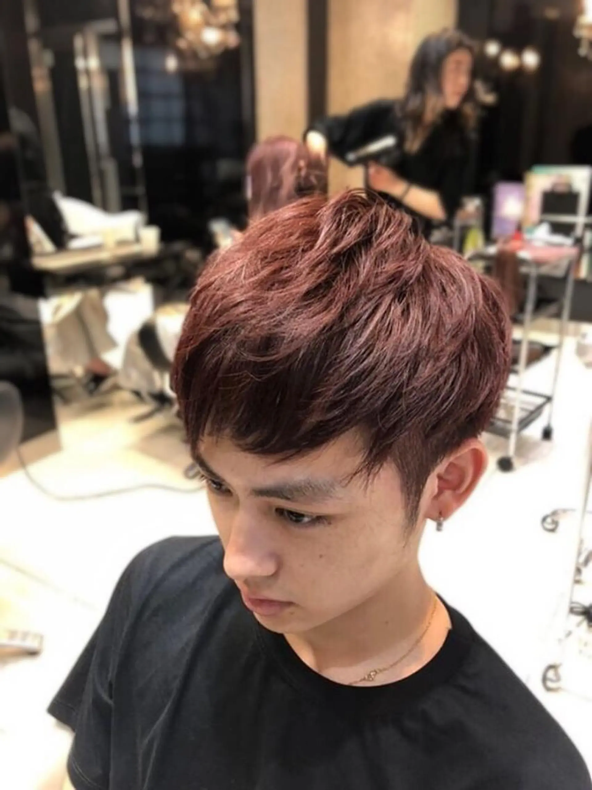 ショート カラー メンズ ピンクカラー レッドカラー メンズ特化🔥 アサオカカズキのヘアスタイル