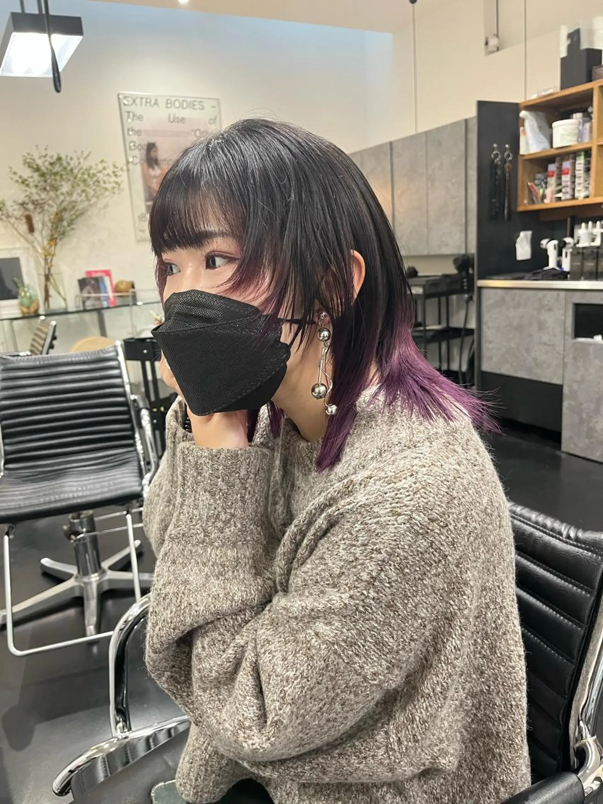ミディアム カラー 湯川 未咲希のヘアスタイル