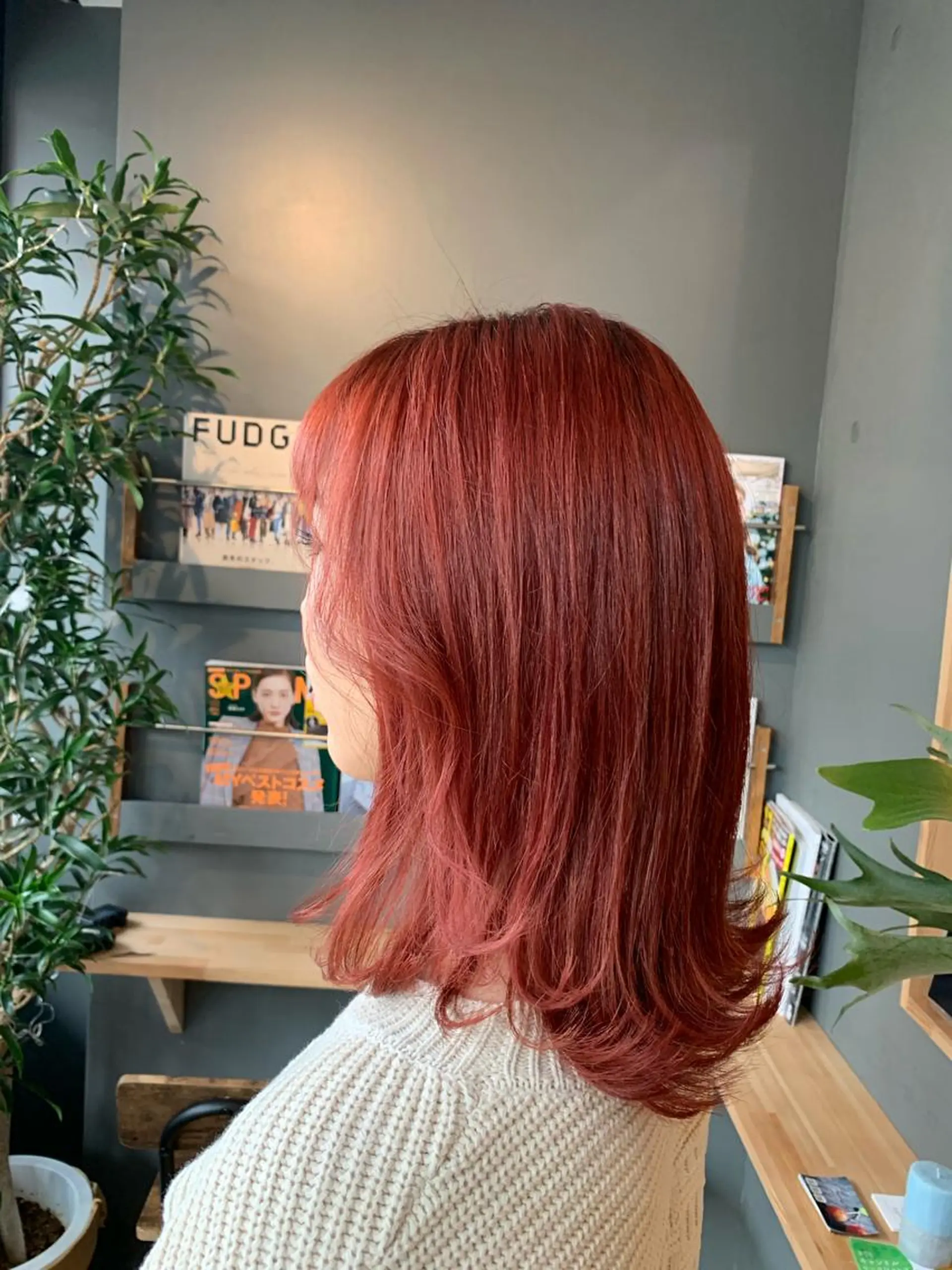 セミロング カラー ヘアアレンジ ブリーチ ブリーチなしカラー Loa misakiのヘアスタイル