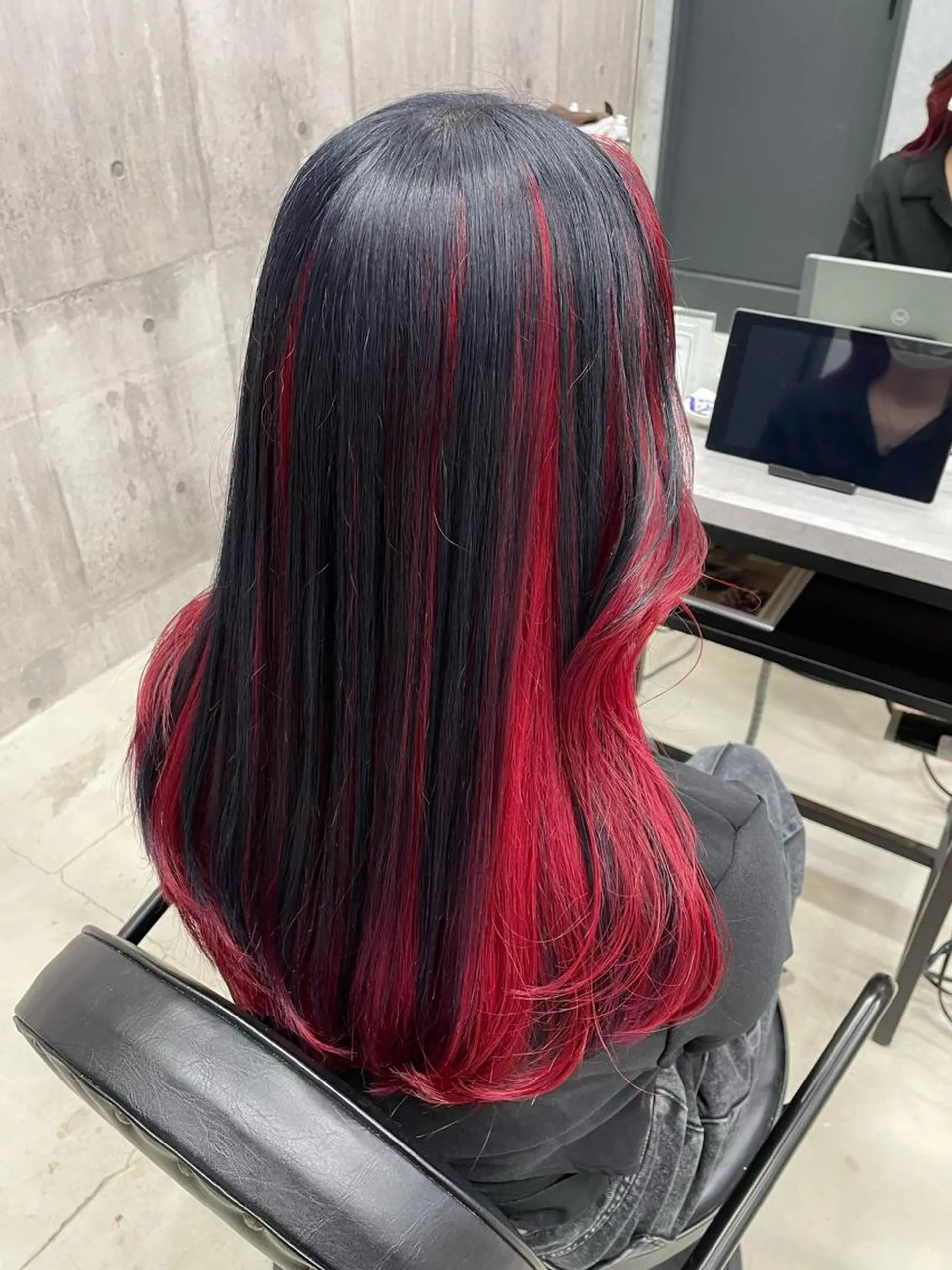 ロング カラー ヘアカラー LUXBE LUCE ひなののヘアスタイル