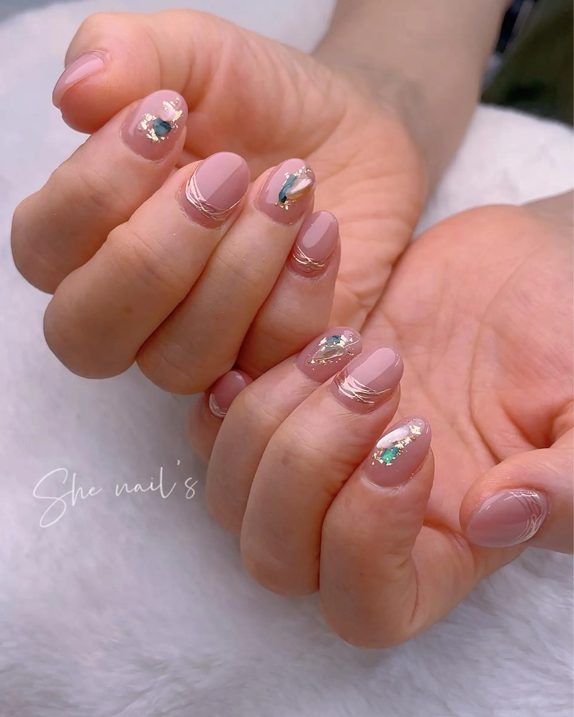 ネイル Blushオーナー Shiinaのネイルデザイン