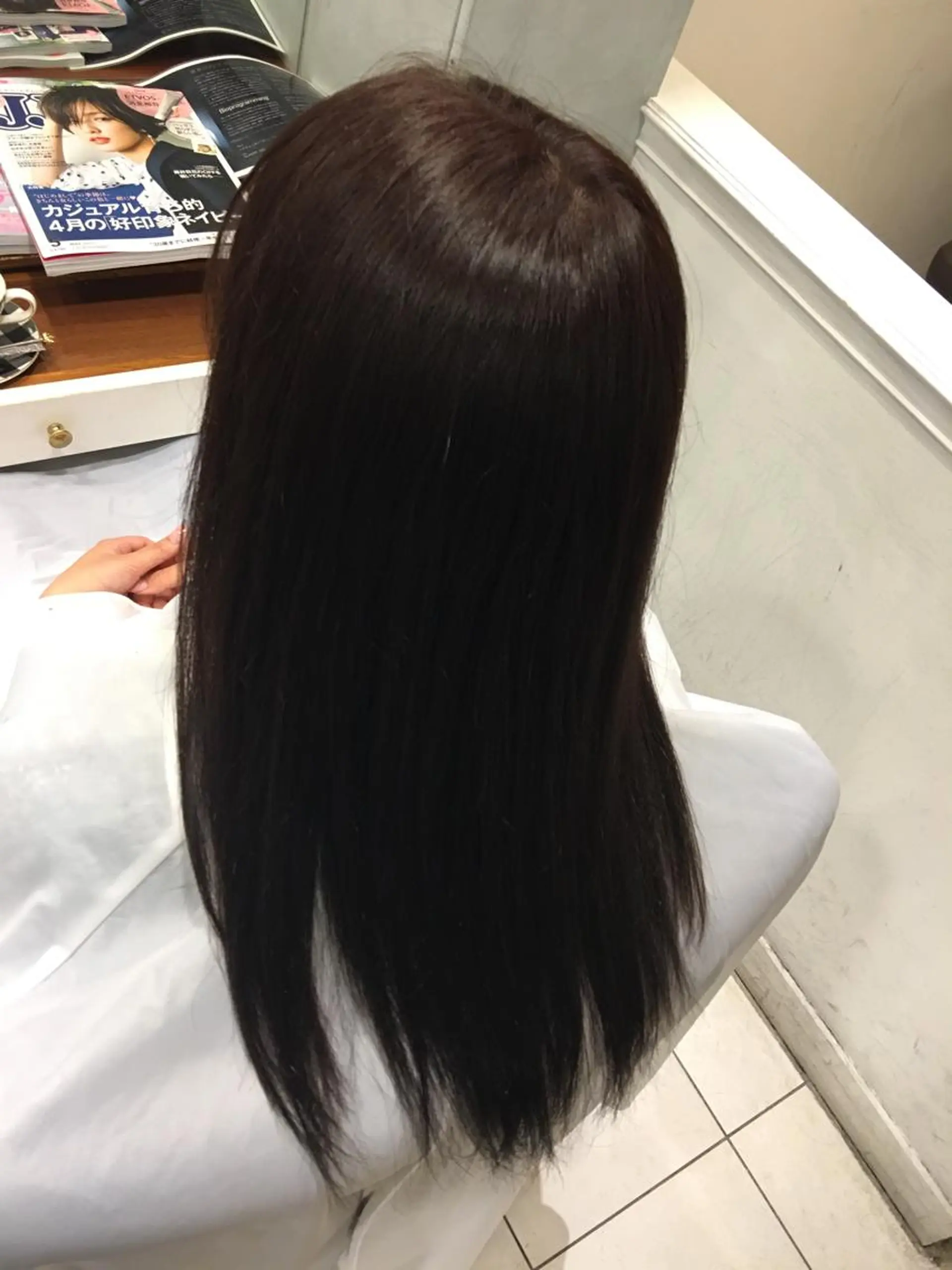 ロング カラー ブリーチカラー🌈 嘉名 真樹のヘアスタイル