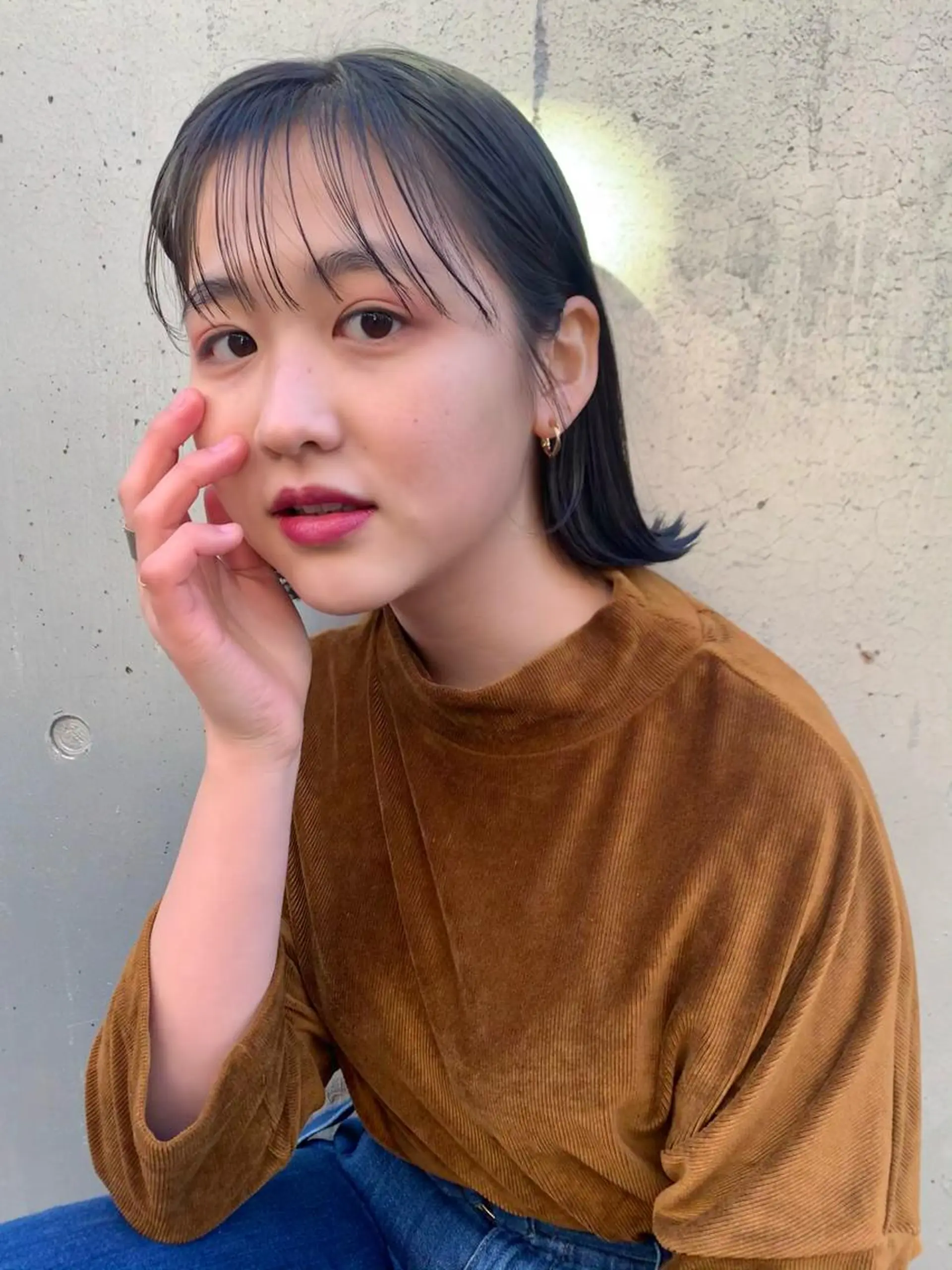 ミディアム シースルーバング カット 加茂 しのぶのヘアスタイル