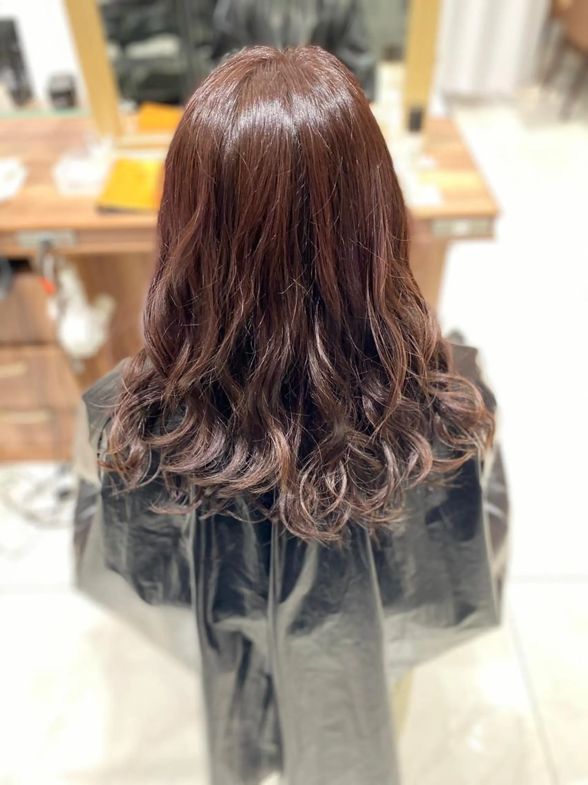 セミロング カラー カットカラーモデル 募集中店長　伊熊祐紀のヘアスタイル