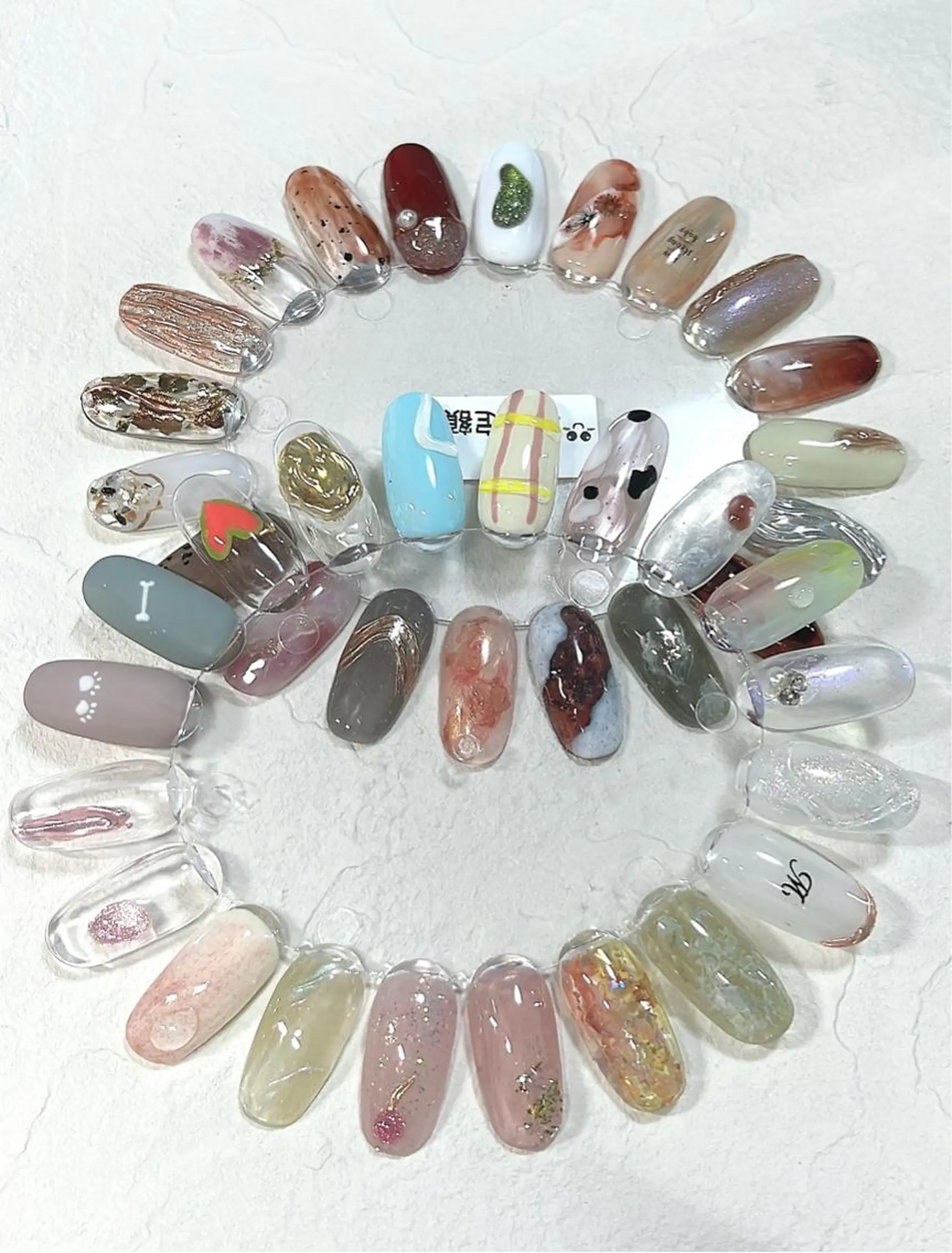 ネイル ᴵⁿ. ᴺᵃⁱˡのネイルデザイン