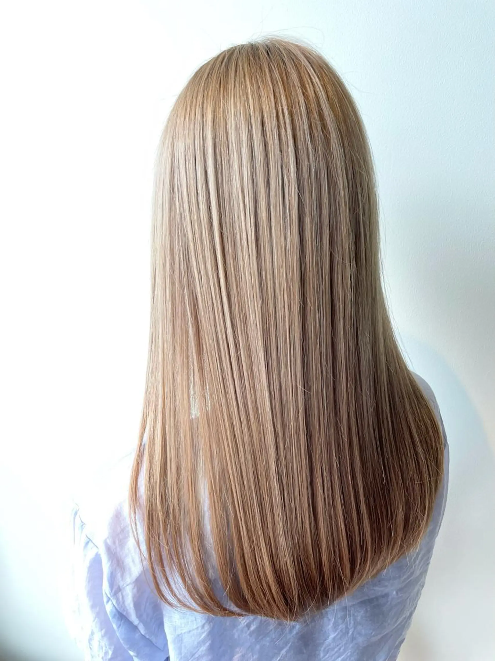 ロング ヘアカラー トリートメント 🫧透明感ケアカラー 守利🫧のヘアスタイル