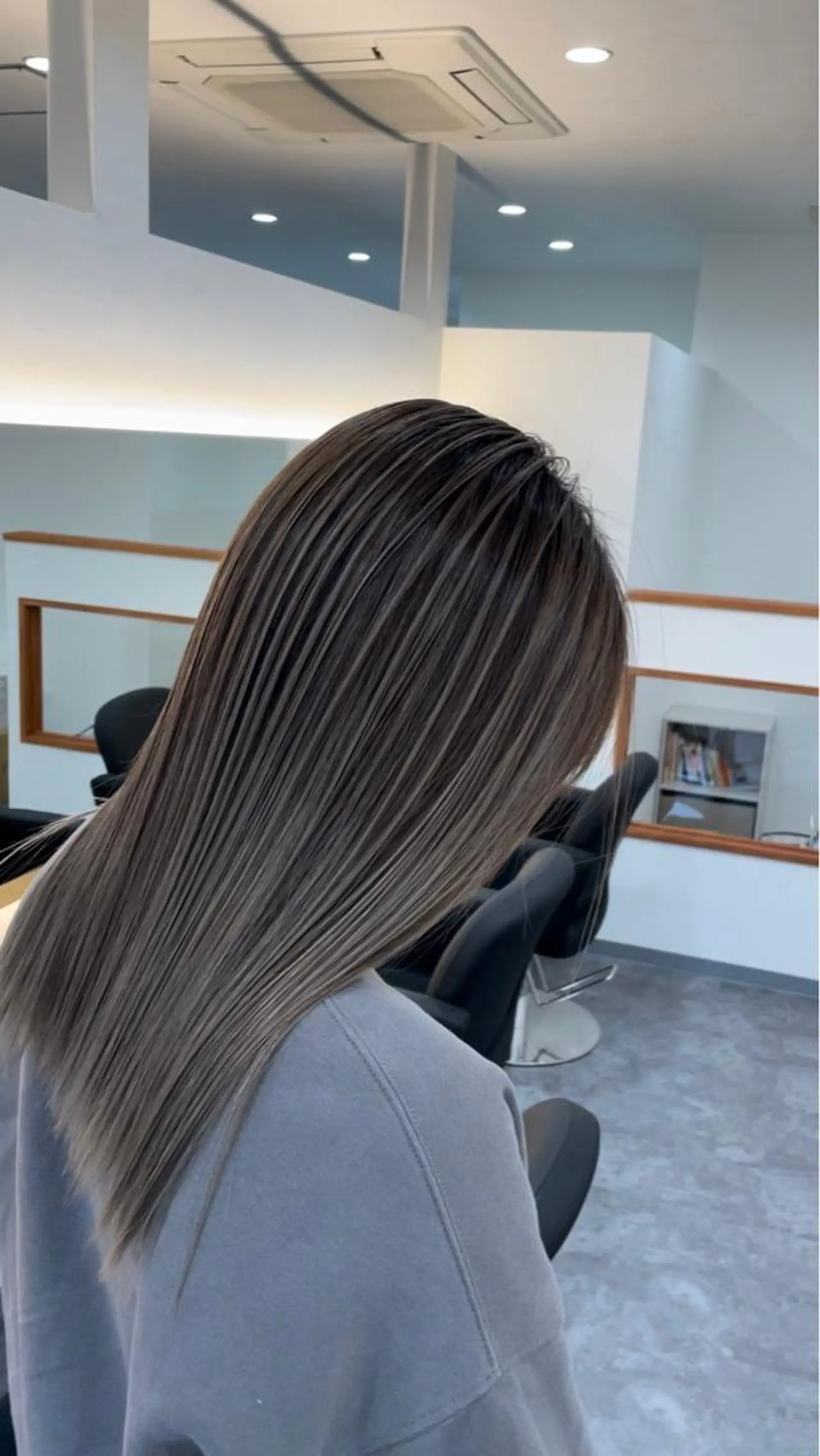 ロング ショートボブ 韓国風カラー ボブ ハイライト 髪質改善 ヘアカラー トリートメント hair terra ce M奈良店のヘアスタイル