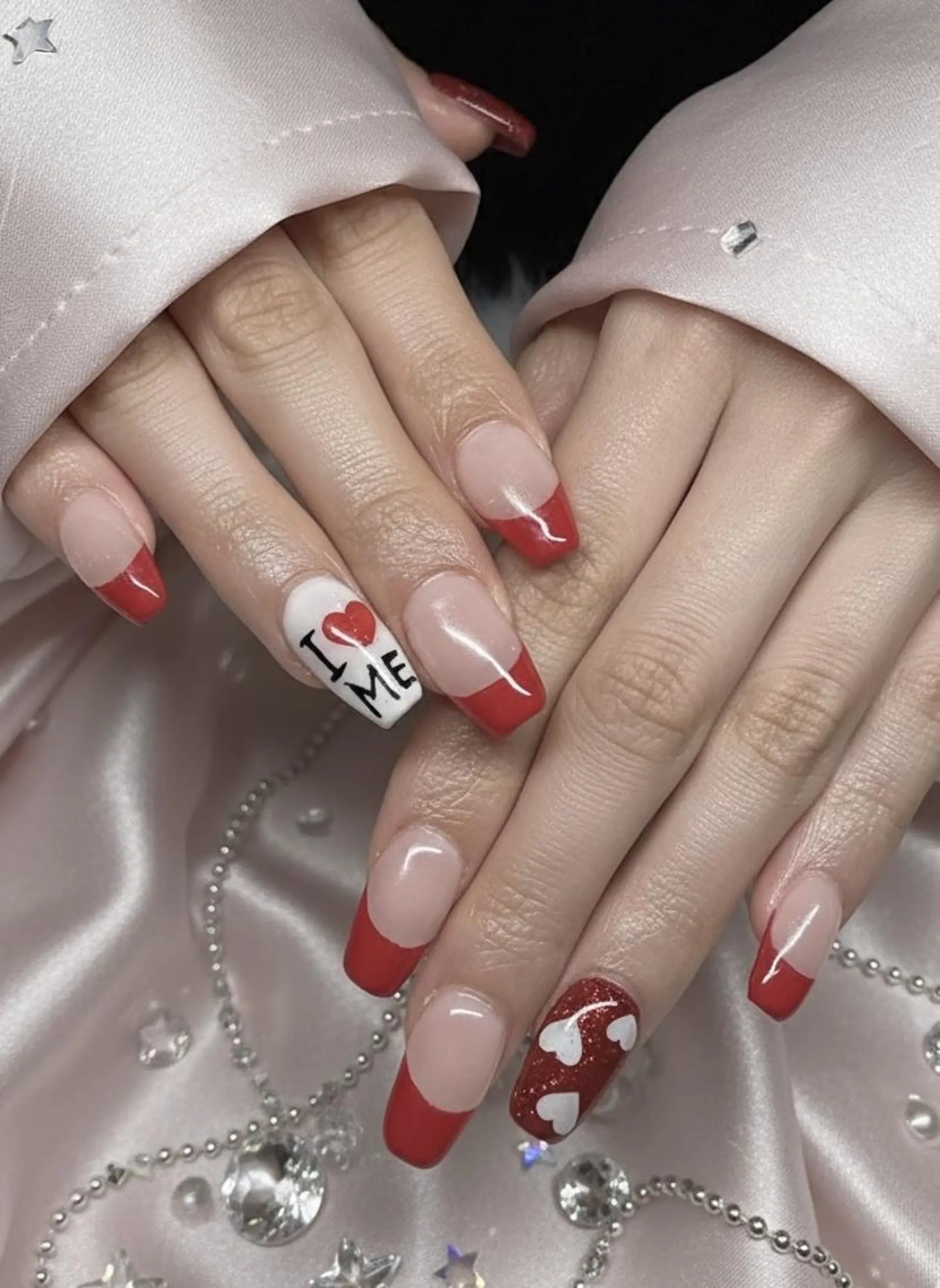 ネイル 長さ出し フレンチネイル 韓国ネイル ロングネイル メンズネイル ハンドネイル UNABOMBA (24時間営業)のネイルデザイン