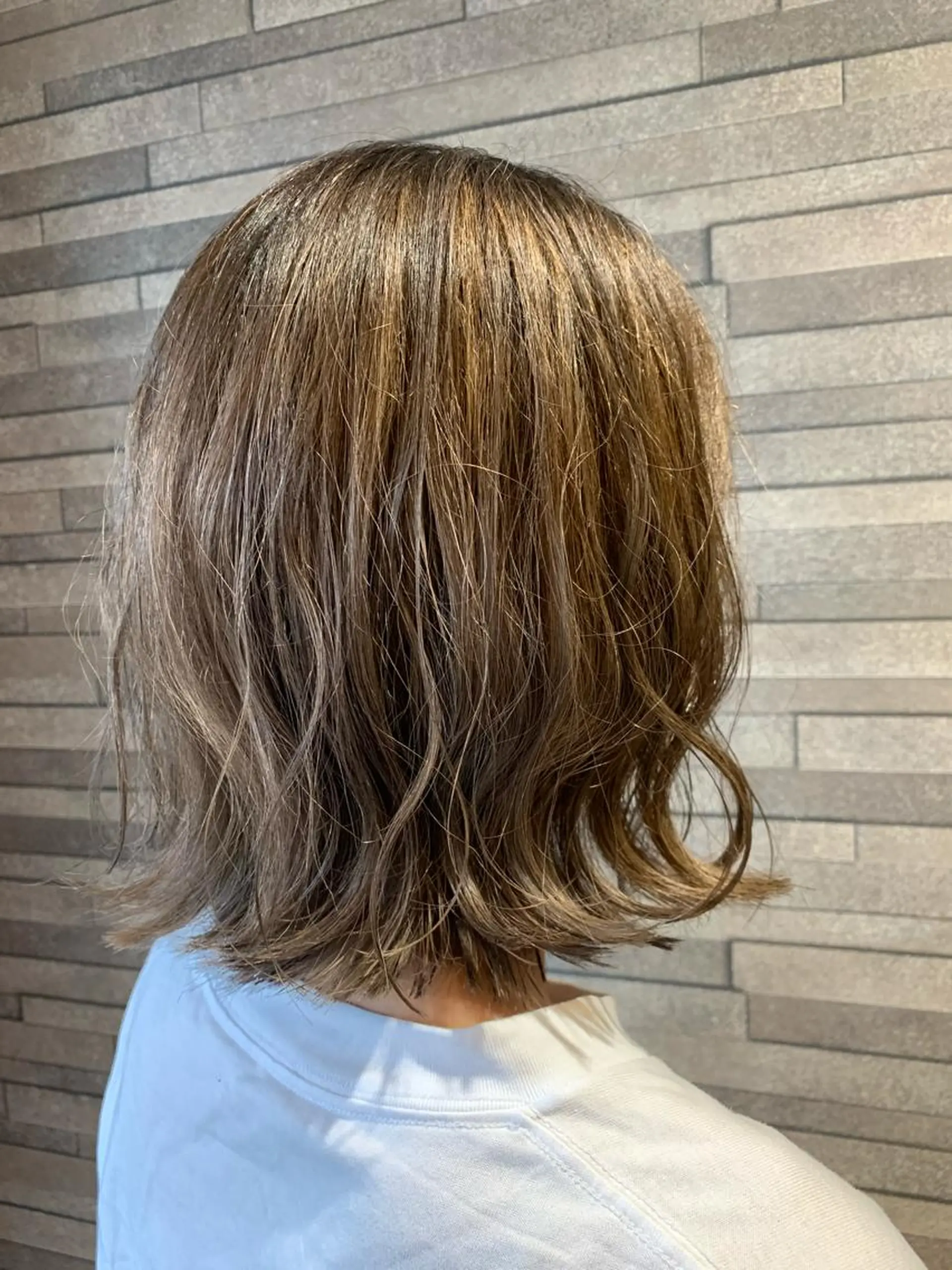 ショート カラー ブリーチ 透明感カラー グレージュ Gain所属・Gain Nanamiのエステ・リラクイメージ