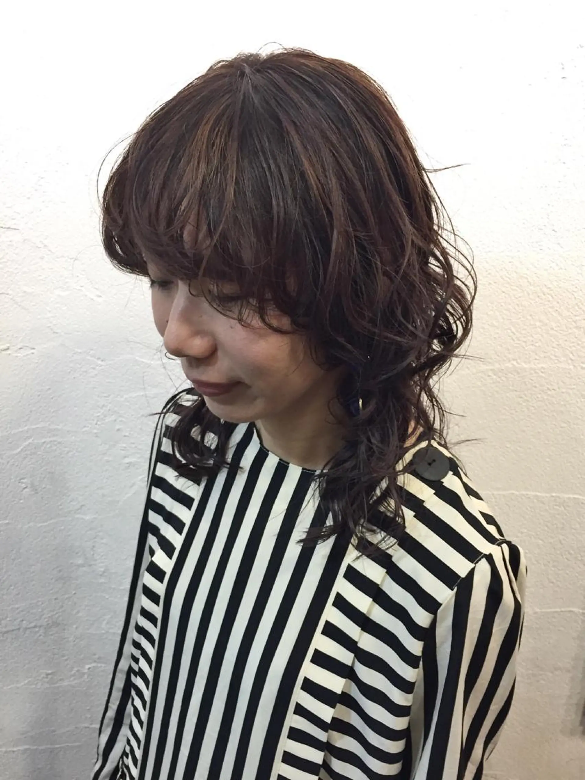 セミロング パーマ aW HAIRカンノ カナエのヘアスタイル