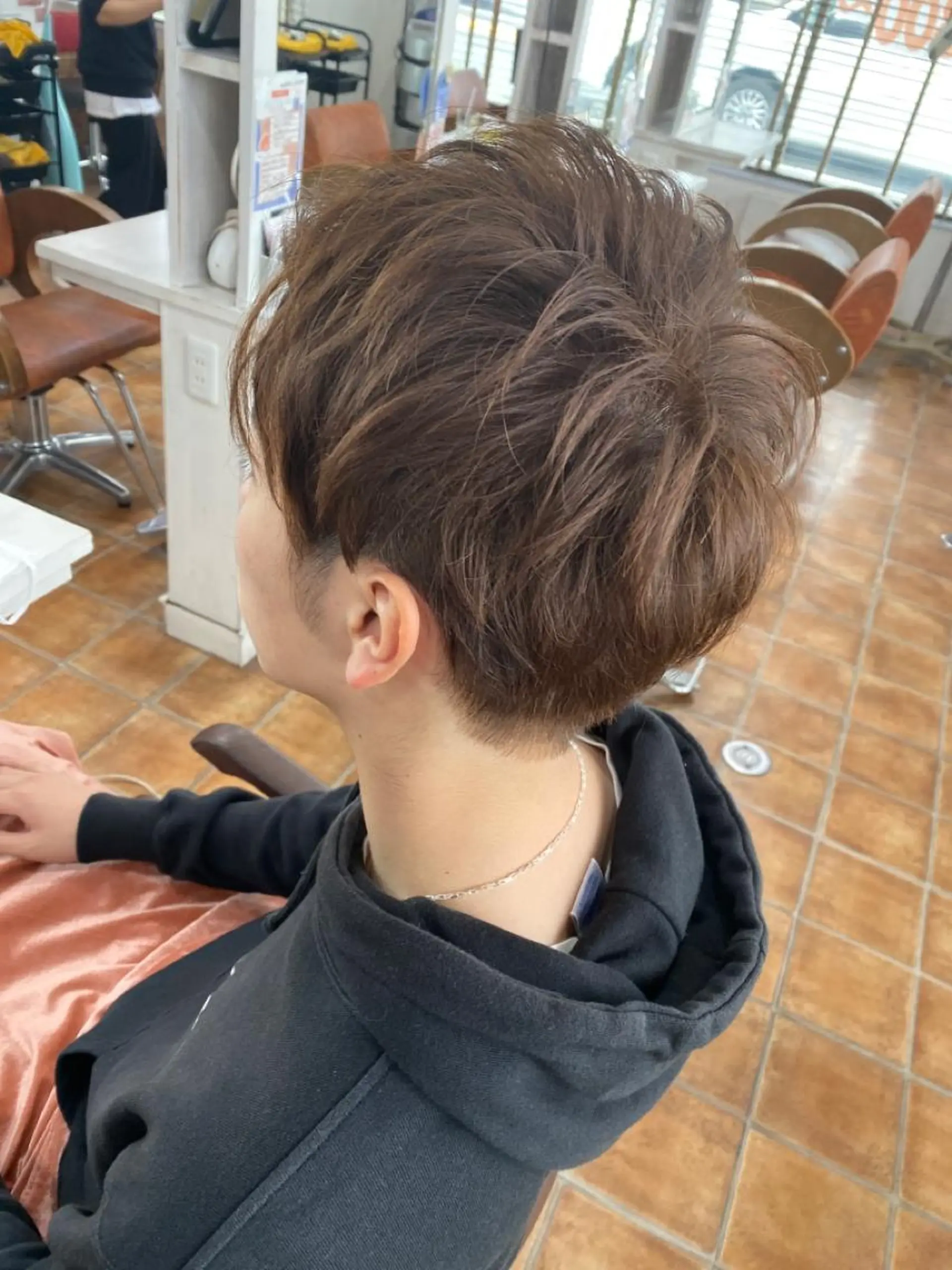 カラー メンズ ツーブロック 刈り上げ ブラウンカラー カット 時末侑実 桜井駅のヘアスタイル