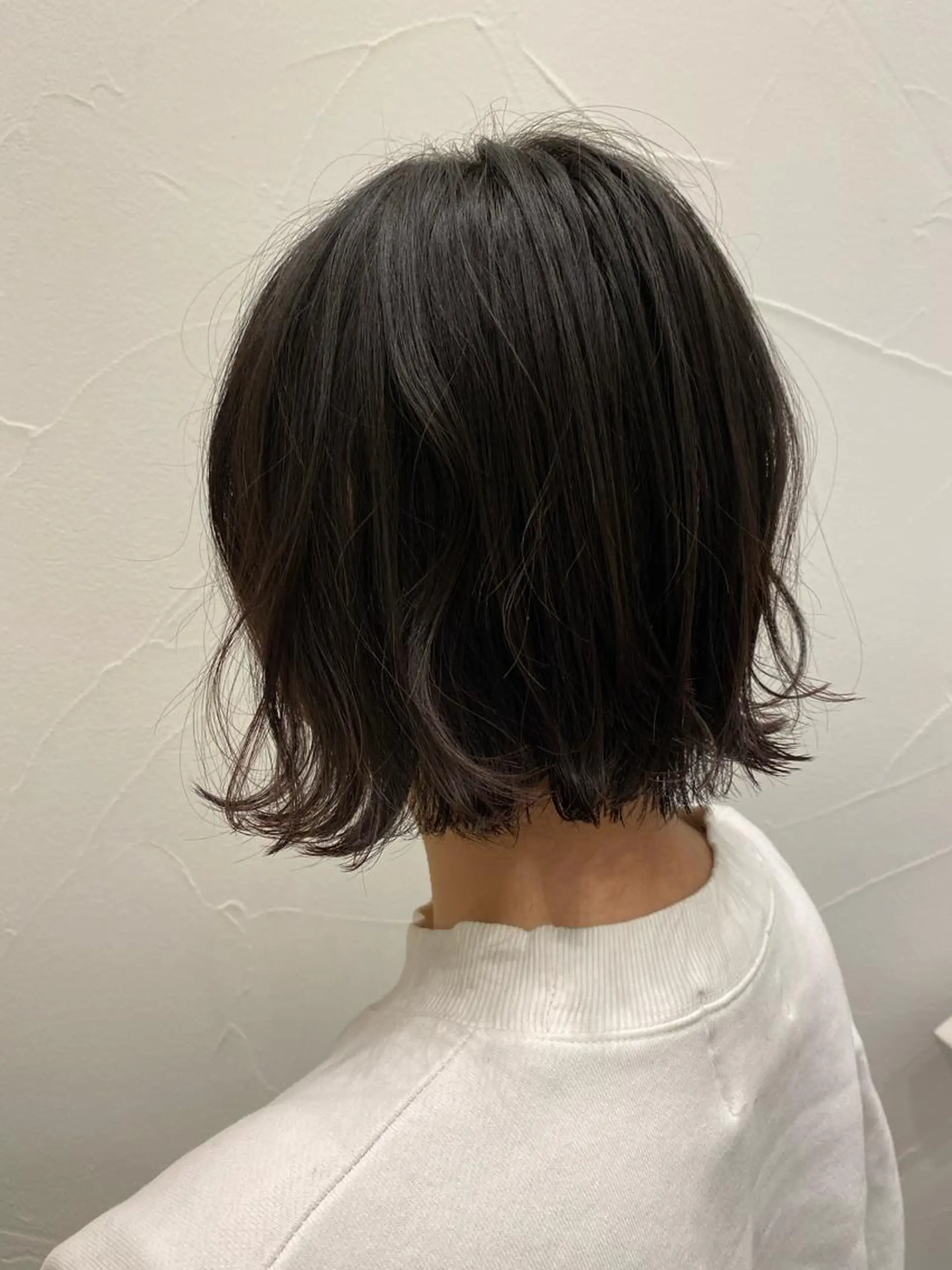 ショート 切りっぱなしボブ ボブ 外ハネヘア Ash中目黒店 榊間茜のヘアスタイル