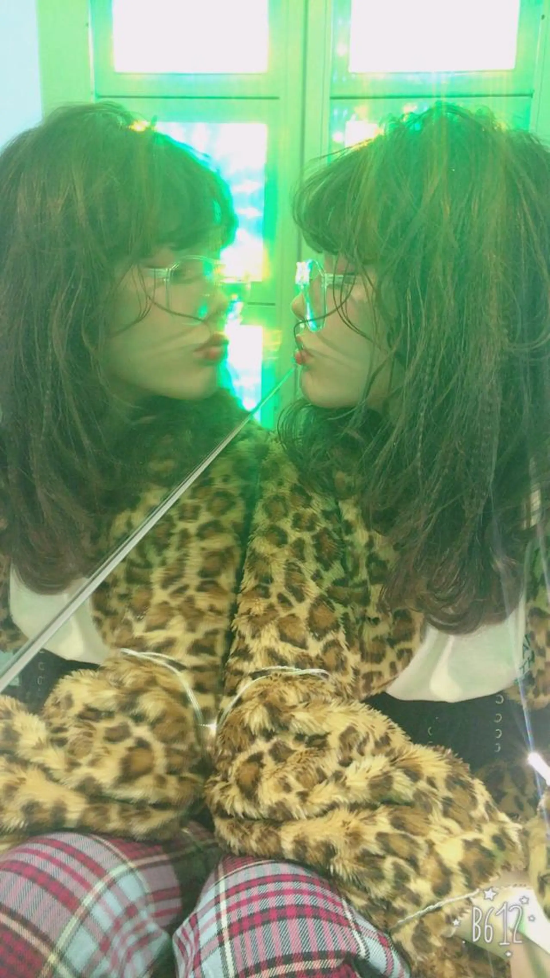 ロング パーマ ウルフカット／吉村 桃子のヘアスタイル