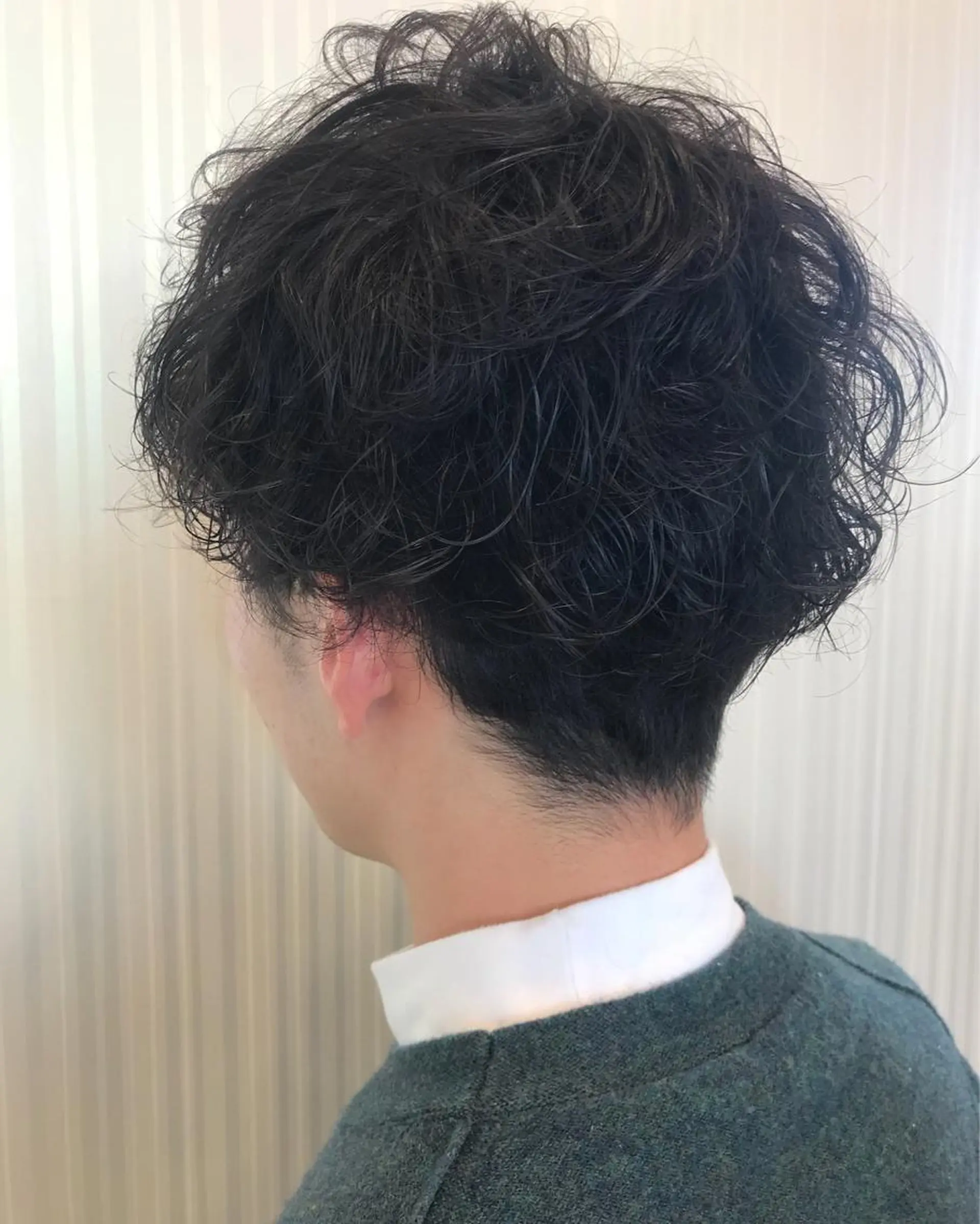 ショート パーマ メンズ メンズパーマ くせ毛 中川 拓弥のヘアスタイル