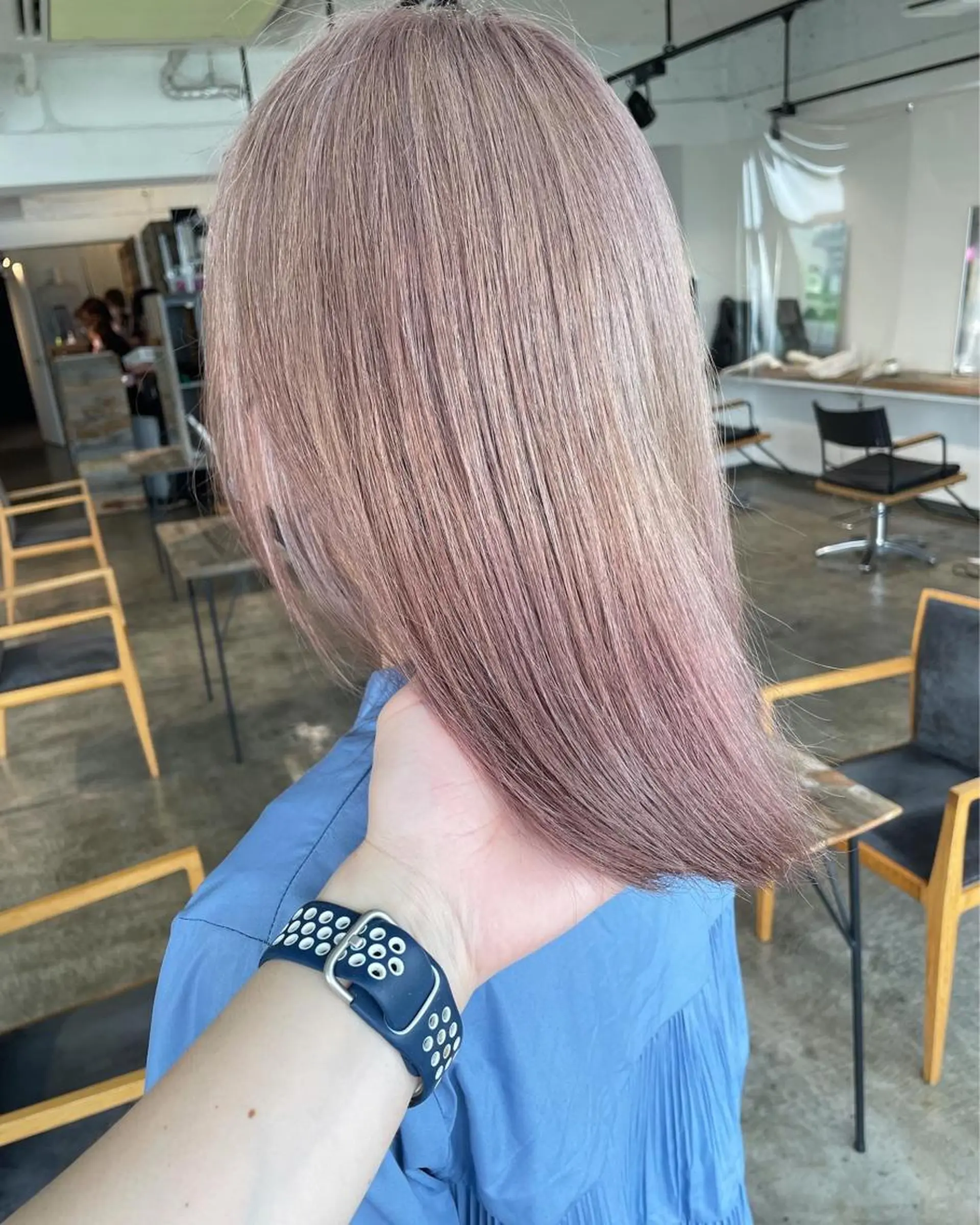 ミディアム カラー ベージュカラー ミルクティーベージュ ヘアカラー トリートメント ハイトーン/レイヤー /ケアブリーチ石川治のヘアスタイル