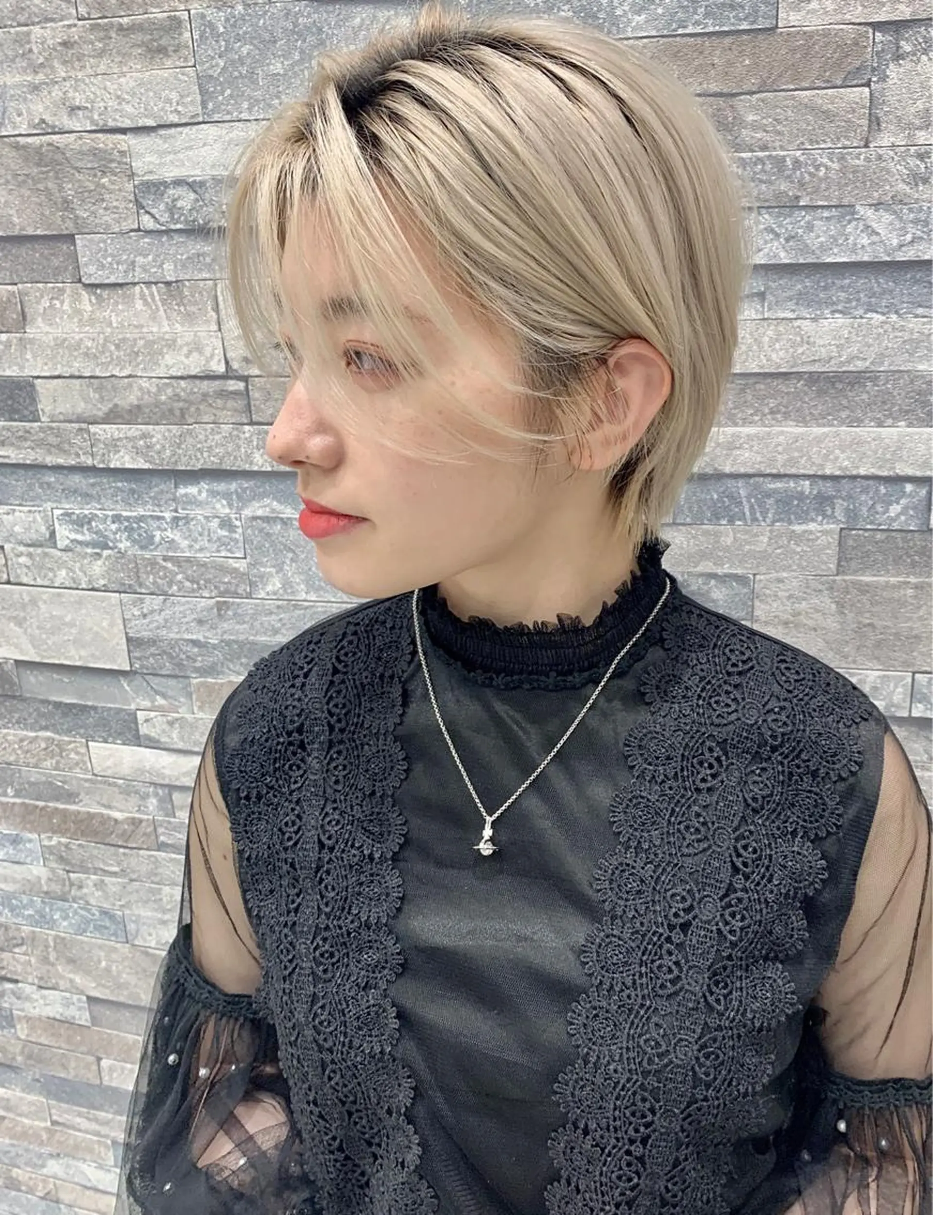 ショート カラー ブリーチ ショートヘア ブリーチ/ハイトーン SERINAのヘアスタイル