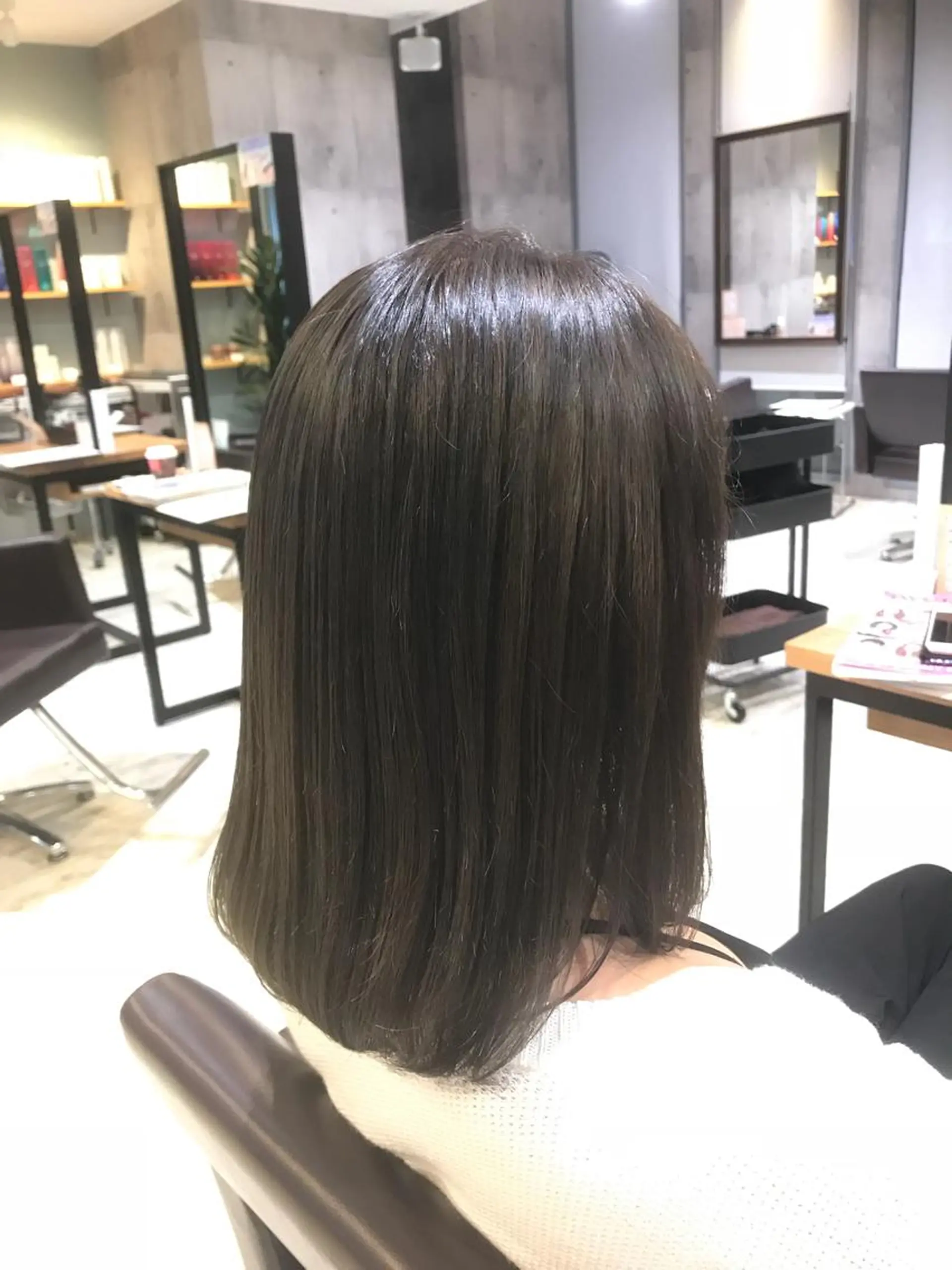 ミディアム カラー パーマ ヘアアレンジ メンズ キッズ ネイル マツエク・マツパ ヘアカラー トリートメント EnBlesS西宮 マンツーマン神道有基のヘアスタイル