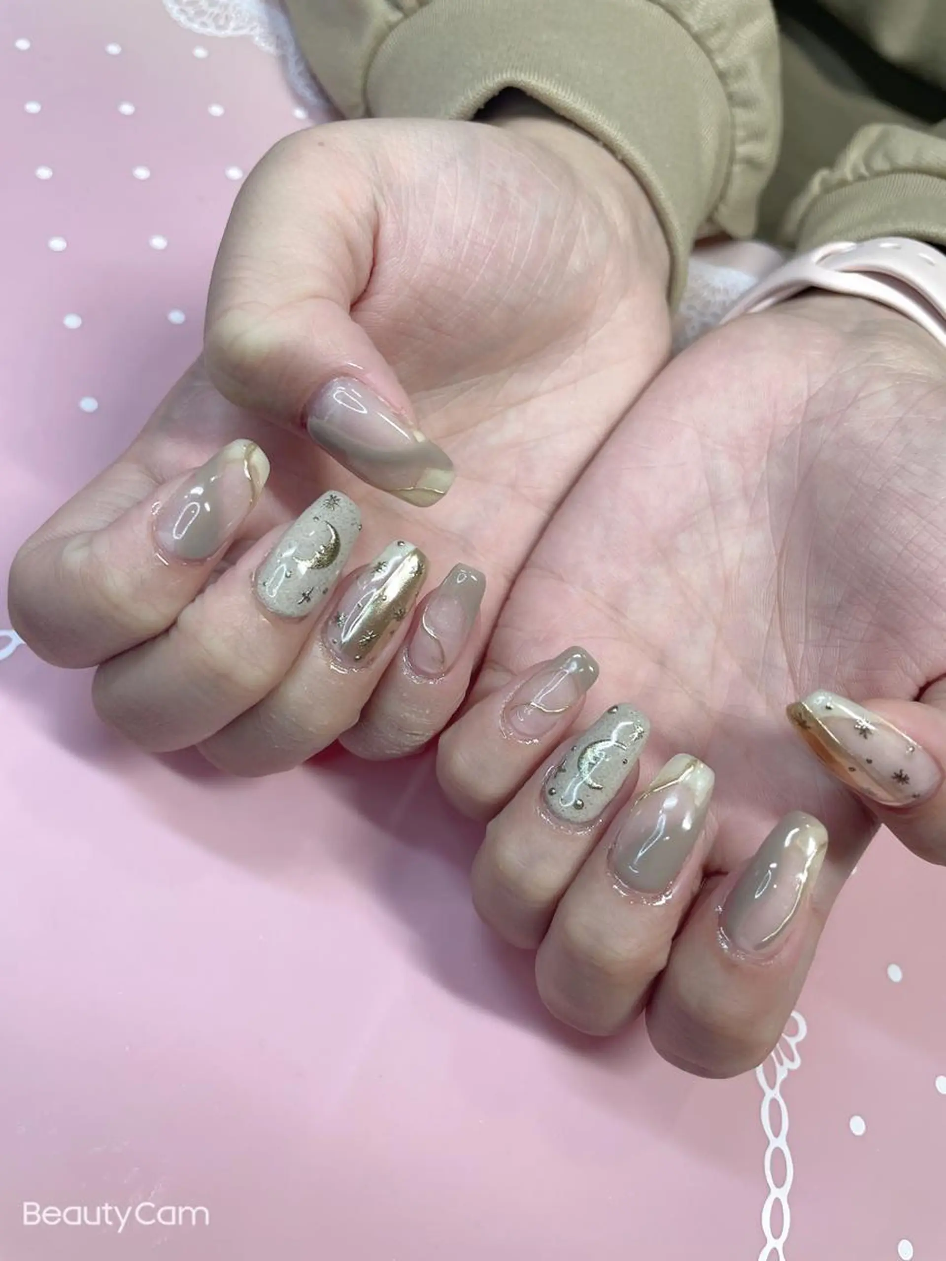 ミディアム ネイル ハンドネイル 《LB》ラブリエ Nail&eyeのマツエク・マツパデザイン