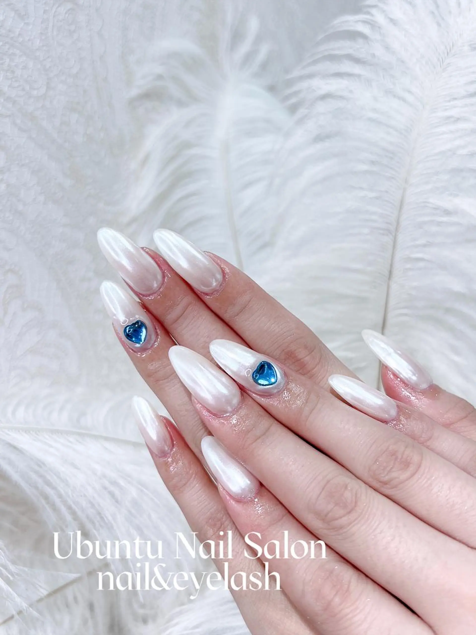 ネイル ミラーネイル Ubuntu🎀 ネイルサロン✨のネイルデザイン