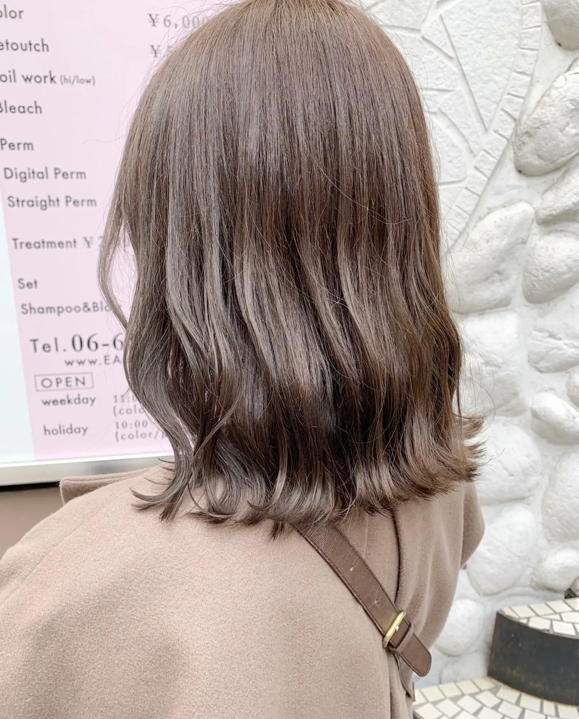ミディアム カラー ベージュカラー オリーブベージュ ヘアカラー 樫原裕二/レイヤー カット/透明感カラーのヘアスタイル