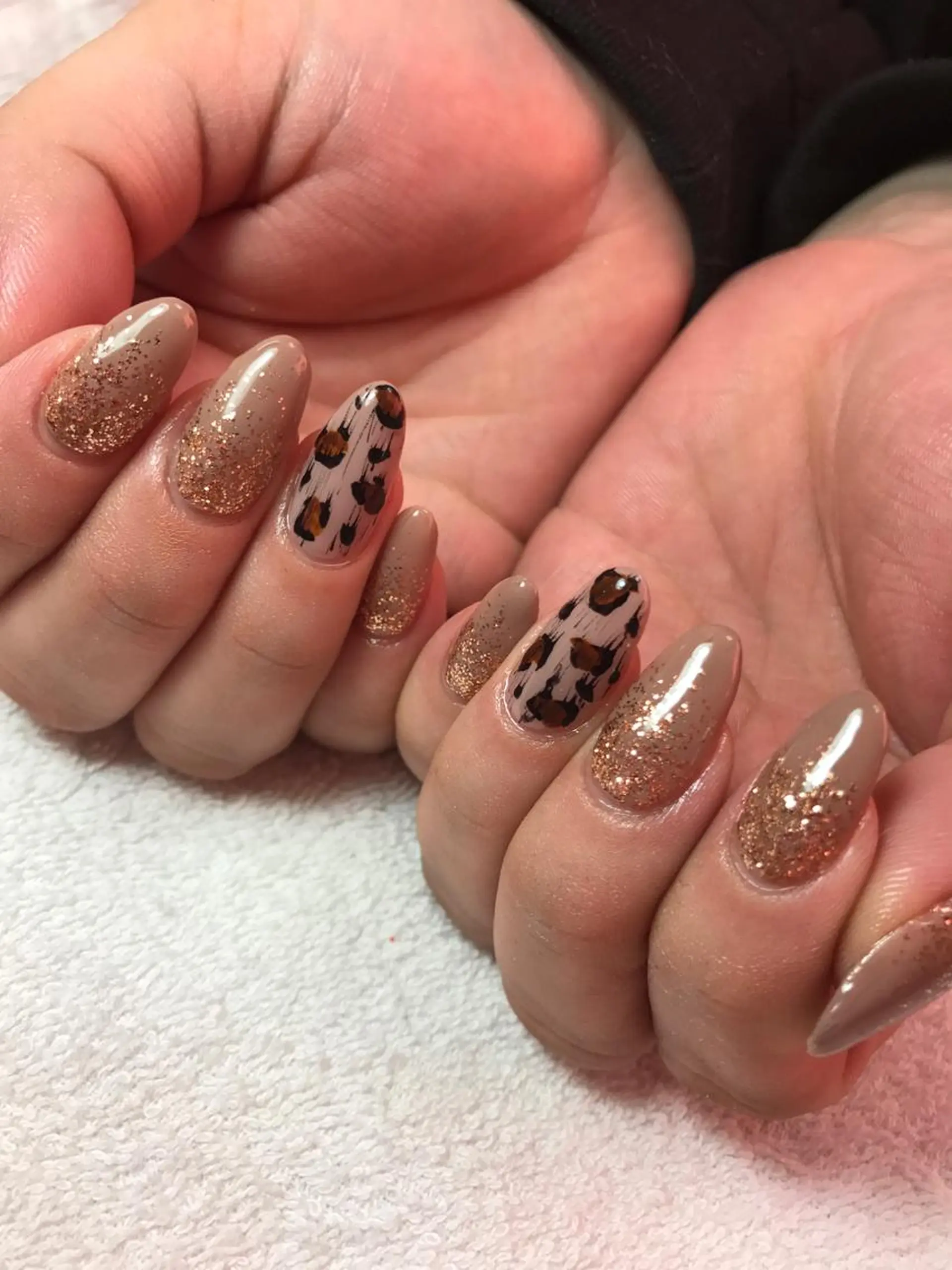 ネイル アニマル柄 ラメ(グリッター) ラメグラデーション ワンカラーネイル Era nailのネイルデザイン