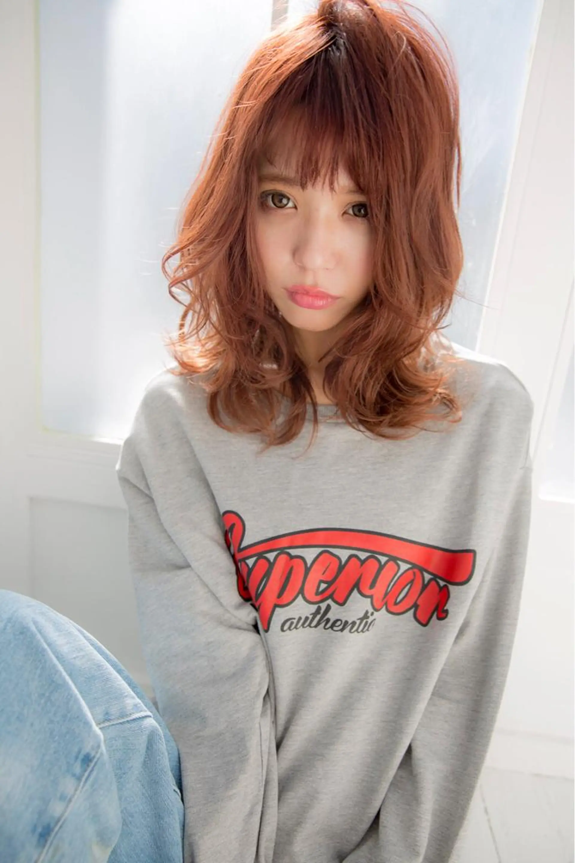 ロング ヤスノ リョウのヘアスタイル